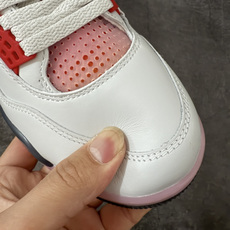 Air Jordan 4 Retro Comic 舒适贴合 支撑 复古篮球鞋 男款 AJ4白黑粉 货号J Air Jordan 4 Retro Comic 舒适贴合 支撑 复古篮球鞋 男款 AJ4白黑粉 货号J