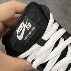 Dunk SB Low 经典黑白生胶底 HF3704-003纯原品质 无论清洁度 做工鞋型 用料 都是最 Dunk SB Low 经典黑白生胶底 HF3704-003纯原品质 无论清洁度 做工鞋型 用料 都是最