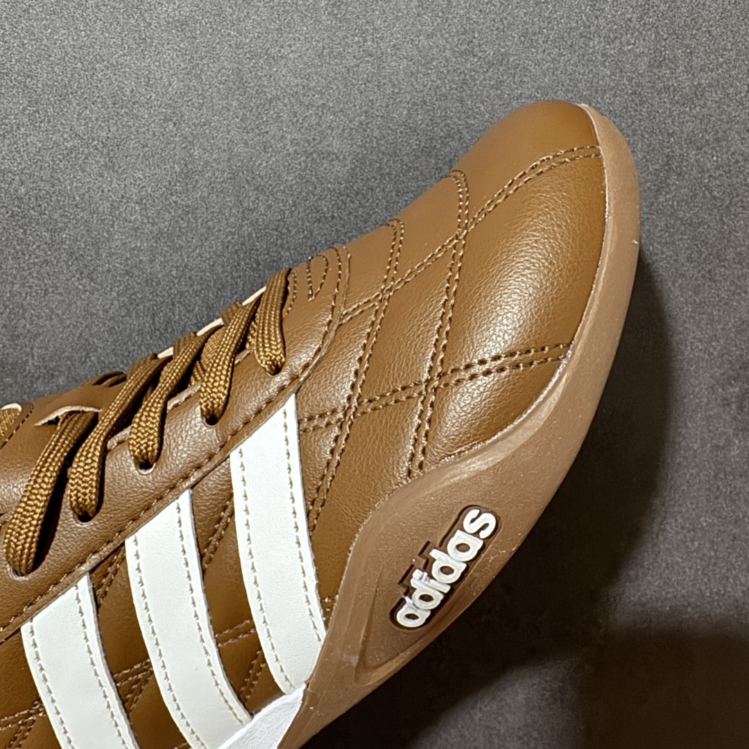 Adidas Adipista Trainers 防滑耐磨休闲鞋货号 ：HQ9130尺码：36 36.5