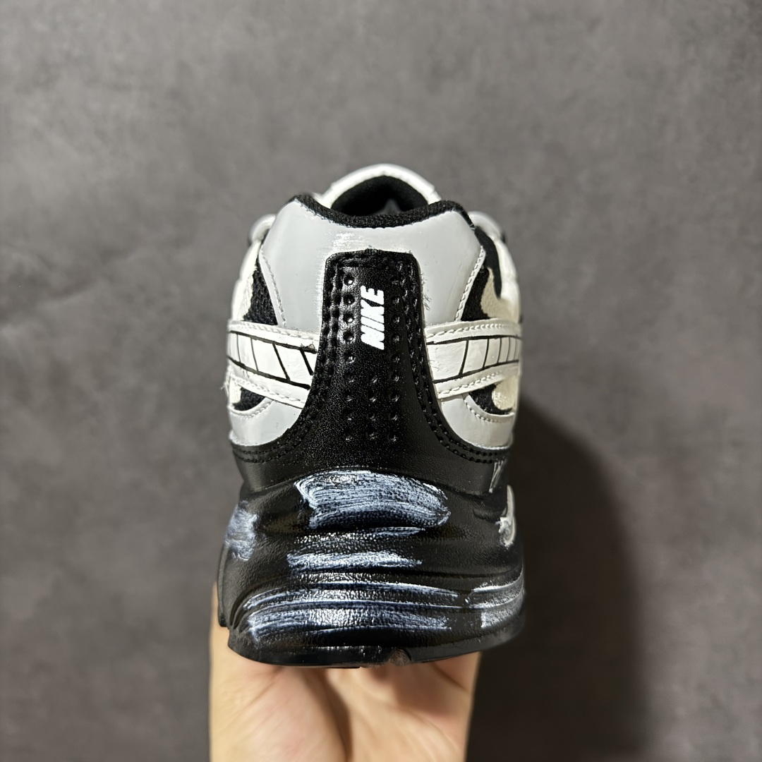 Nike V5 RNR 手工绘制恶作剧涂鸦 复古做旧 解构绑带 舒适百搭防滑耐磨 低帮跑步鞋此款为人工手