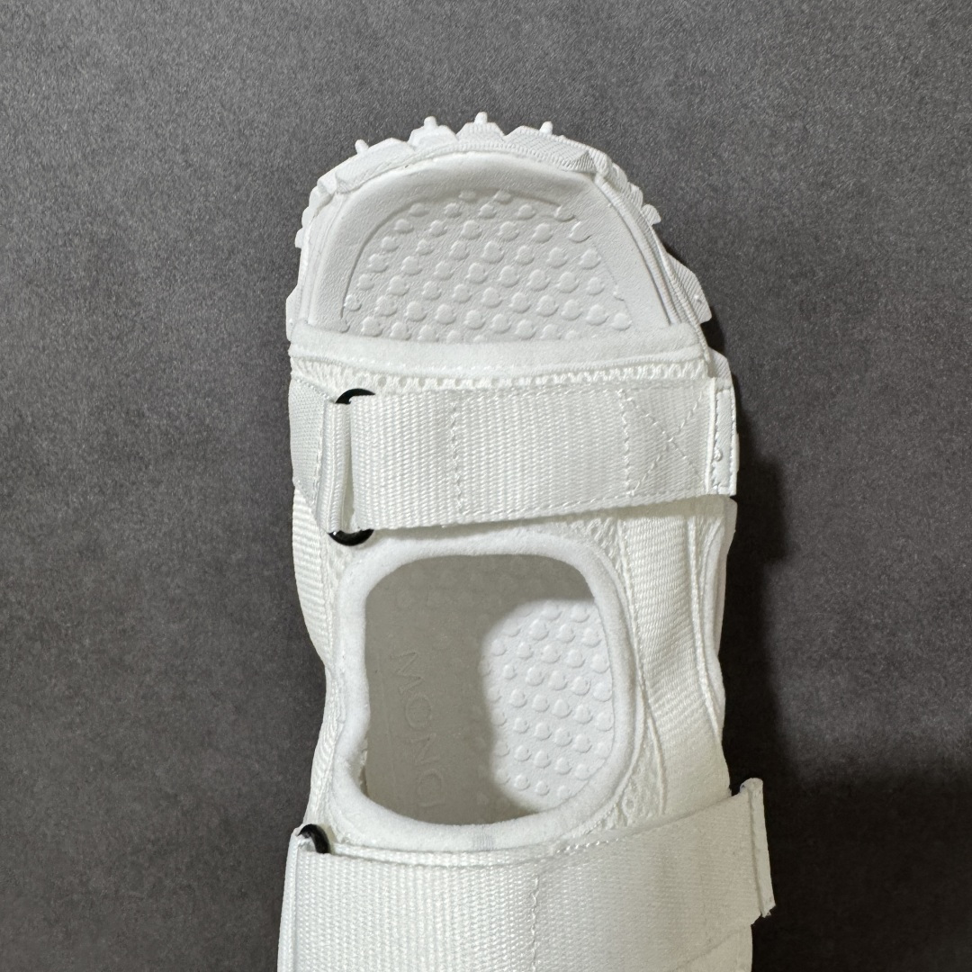Moncler TrailgriPVela 盟可睐/蒙口露趾户外凉鞋 耐磨舒适防滑 织物材质沙滩鞋尺码：