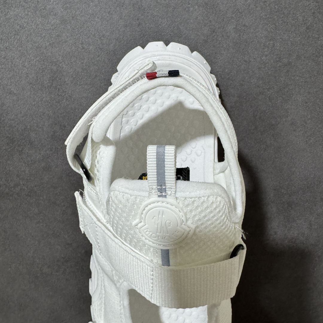 Moncler TrailgriPVela 盟可睐/蒙口露趾户外凉鞋 耐磨舒适防滑 织物材质沙滩鞋尺码：