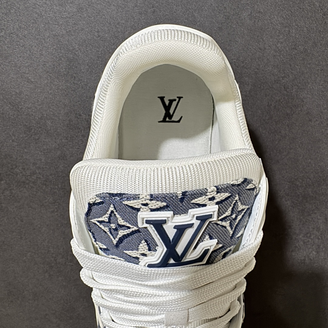 图片[6]-【性价比礼盒版】Louis Vuitton LV Trainer系列高奢运动鞋潮人必备单品 同步ZP官网空胶工艺 挂饰均镶嵌NFC芯片感应装置 正确胶片断点式设计 中底正确还原原版油印字母比例 1：1原楦格板、楦头、刀磨全新升级！ 独家订制顶级压纹麂皮 原版开模TPU大底 质感原版一致 垫脚聚米微料加透气英伦网布 细节完美呈现！ 尺码：35-47-选品中心
