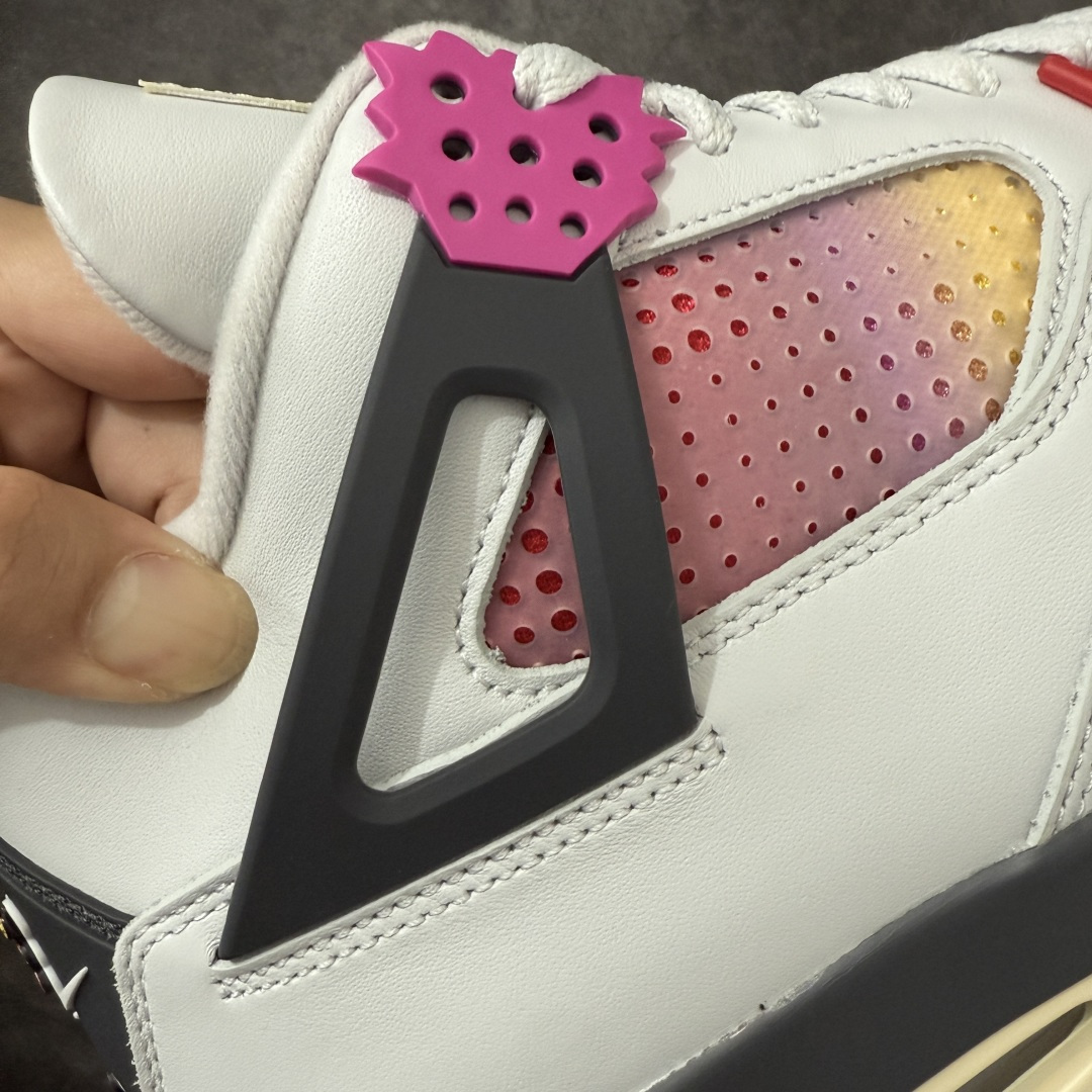 Air Jordan 4 Retro Comic 舒适贴合 支撑 复古篮球鞋 男款 AJ4白黑粉 货号J