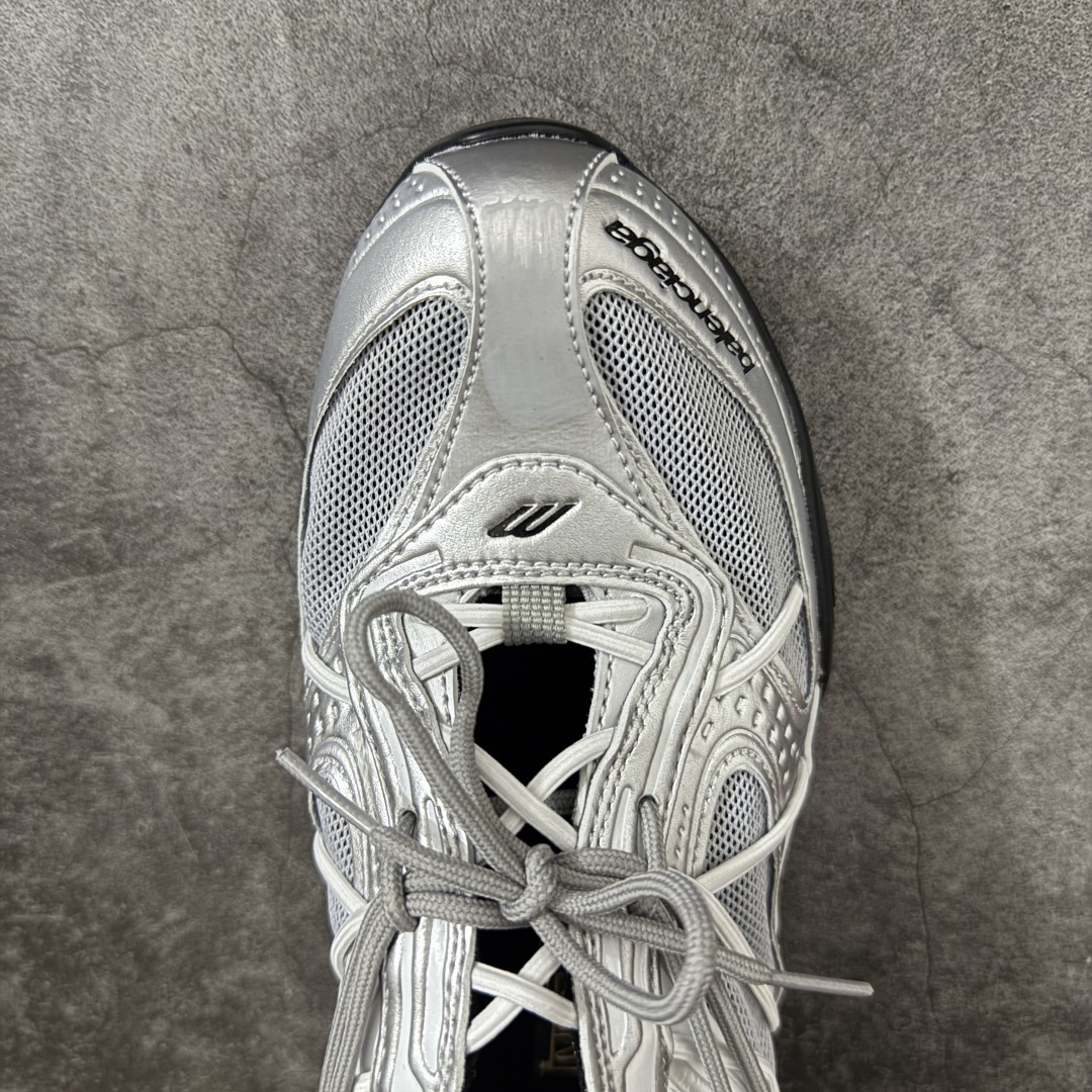 Balenciaga巴黎世家 Radar 圆头系带 做旧效果 低帮 生活休闲鞋巴黎世家25代轻薄款经典黑