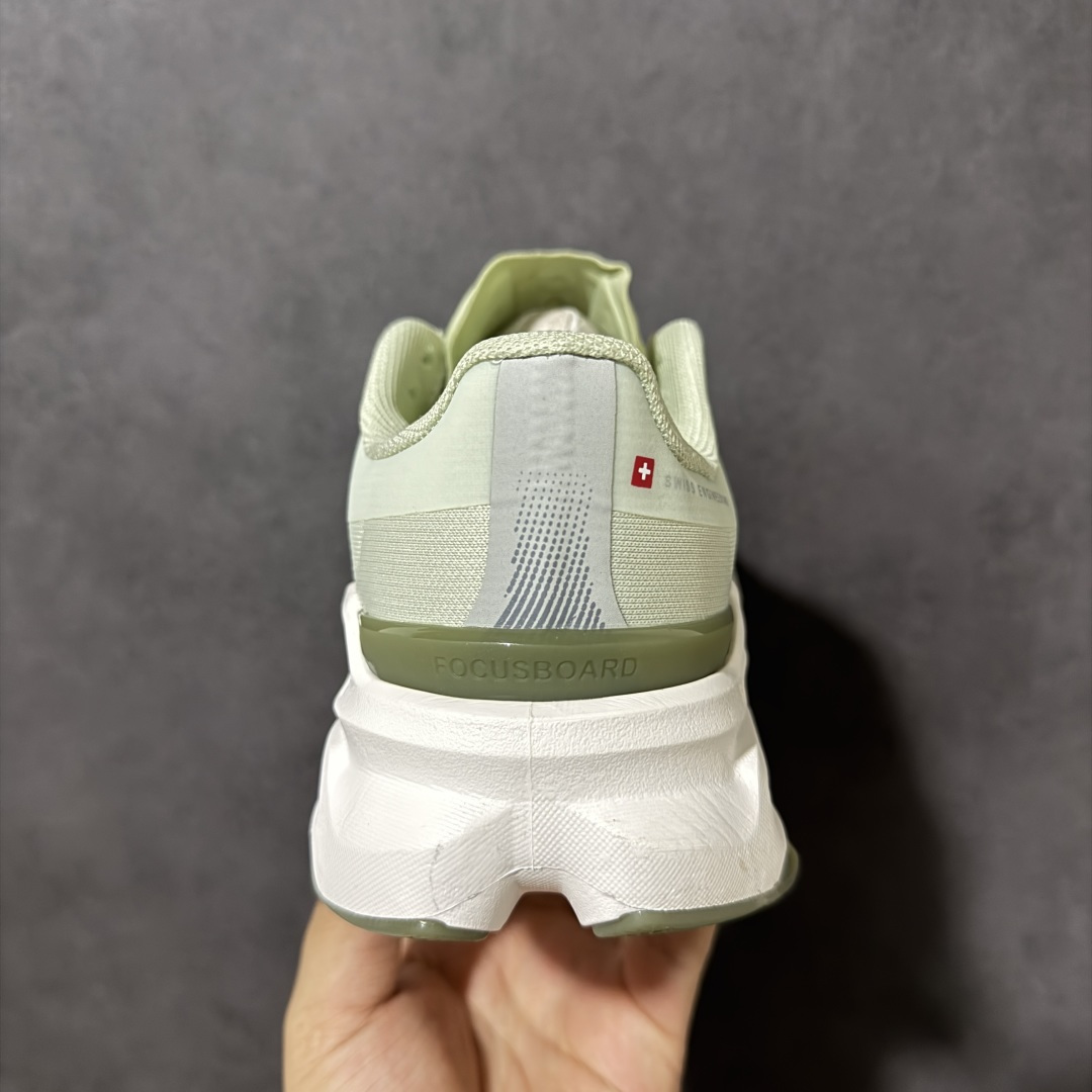 图片[4]-【公司级】On昂跑 Cloudpulse 2 户外街头机能风跑步鞋 Cloud Hi Edge户外机能融合街头潮流 越界开启全新都市探索 CloudTec®专利科技鞋底搭载耐温耐用革新中底泡棉 同时以摇椅圆弧的机能感轮廓 带来流畅平稳的迈步 轻量透气的工程网格结合环保人造麂皮 衬托出活力醒目的视觉效果 是日常穿搭、旅行和城市探索的理想之选 货号： 3MG10154672 尺码： 36-45-选品中心