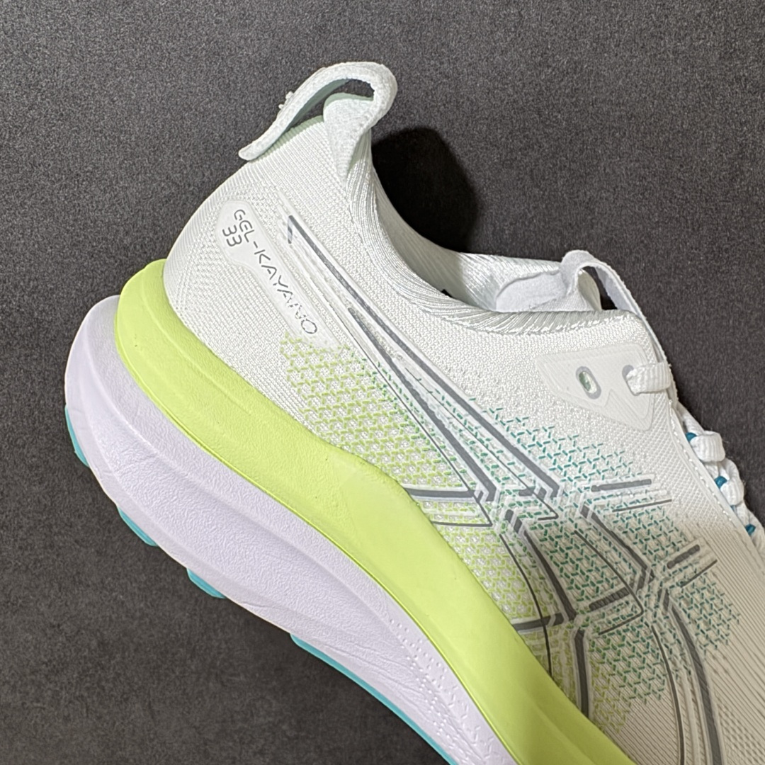 图片[7]-【公司级】Asics Gel-Kayano 33 亚瑟士 低帮专业有氧超轻便运动跑步鞋 2026 年夏季新款支撑系跑鞋亚瑟士（asics）公路跑鞋26款 GEL-KAYANO 33 减震耐磨防滑网面透气运动鞋 1012B939-501。中底变成双层结构‌：这一代首次用了双层缓震设计，上层是 FF Blast Max 泡棉，负责提供软弹的脚感和能量回馈，下层是 FF Blast Plus 泡棉，主要起稳定基底的作用 。‌稳定系统大换血‌：弃了之前用了三年的 4D 引导系统，改用全新的 FLUIDSUPPORT 稳定系统，中底内侧加了长连接的抗扭转片，专门增强鞋子整体的稳定性 。‌外底耐磨性提升‌：后跟区域用了 AHAR Plus 耐磨橡胶，特别适合后掌着地的跑者，中前掌则搭载了重新设计的 ASICS Hybrid Grip 橡胶，抓地力和灵活性更平衡 。‌‌‌ 货号：1011C27-100 尺码： 36 37 37.5 38 39 39.5 40 40.5 41.5 42 42.5 43.5 44 45-选品中心