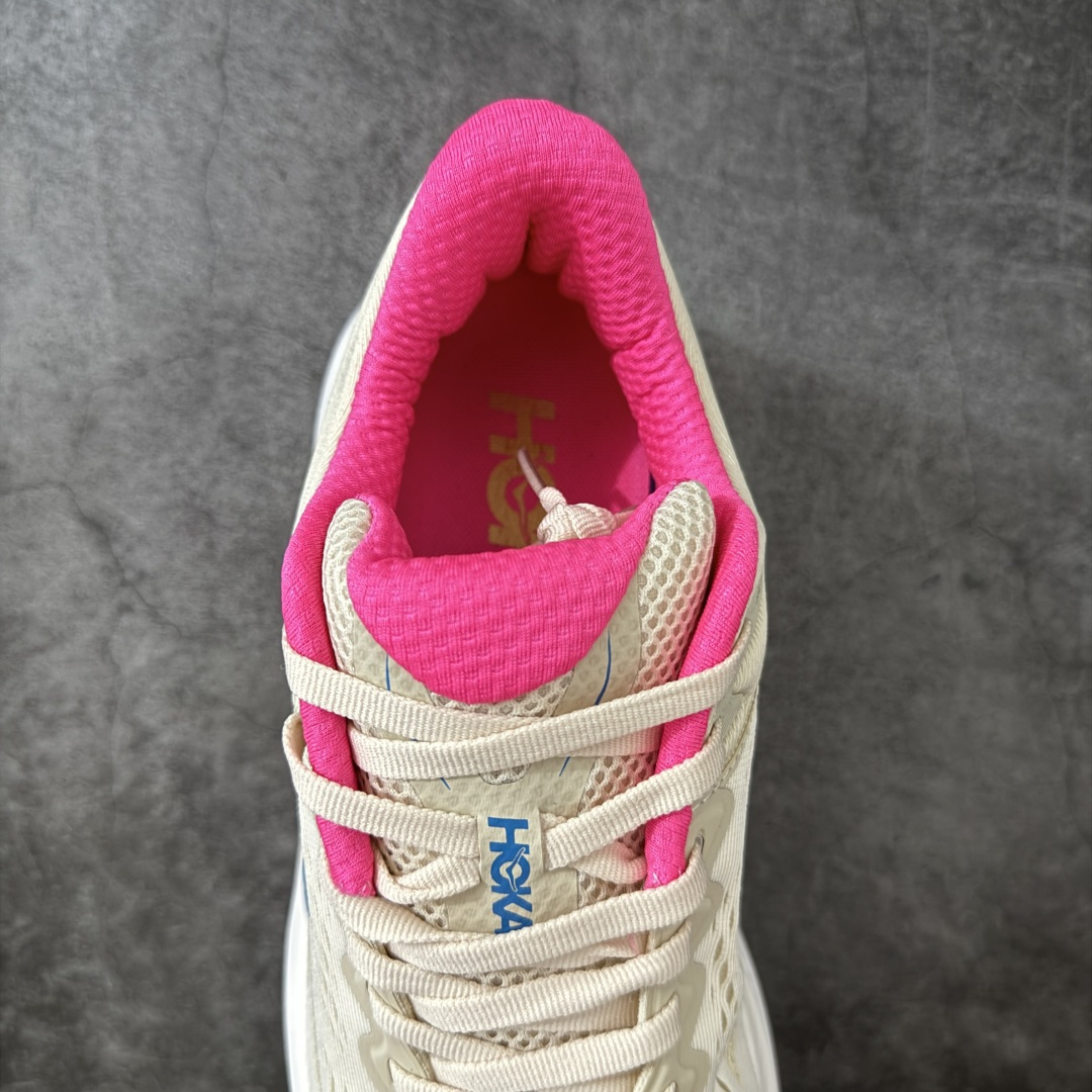 图片[8]-【纯原版】HOKA ONE ONE Bondi 9 邦迪九代舒适防滑耐磨低帮休闲跑步鞋 HOKA ONE ONE是来自美国的跑步鞋知名品牌，创立于2009年，始终致力于为所有跑者提供更新、更好的跑步装备。相比常规跑鞋，HOKA ONE ONE特别研发使用性能独特的几何形跑鞋中底，此种鞋底更厚、更高、回弹性也更好，除了卓越的缓冲性能，它还能內各种阶段的跑者带来更具动感、更加稳定的跑步体验。HOKAONE ONE从设计之初就清楚意识到，要保证跑者步幅的均匀一致，双脚自然而然的运动至关重要。 尺码：36 36.5 37.5 38 38.5 39 40 40.5 41 42 42.5 43 44 44.5 45-选品中心