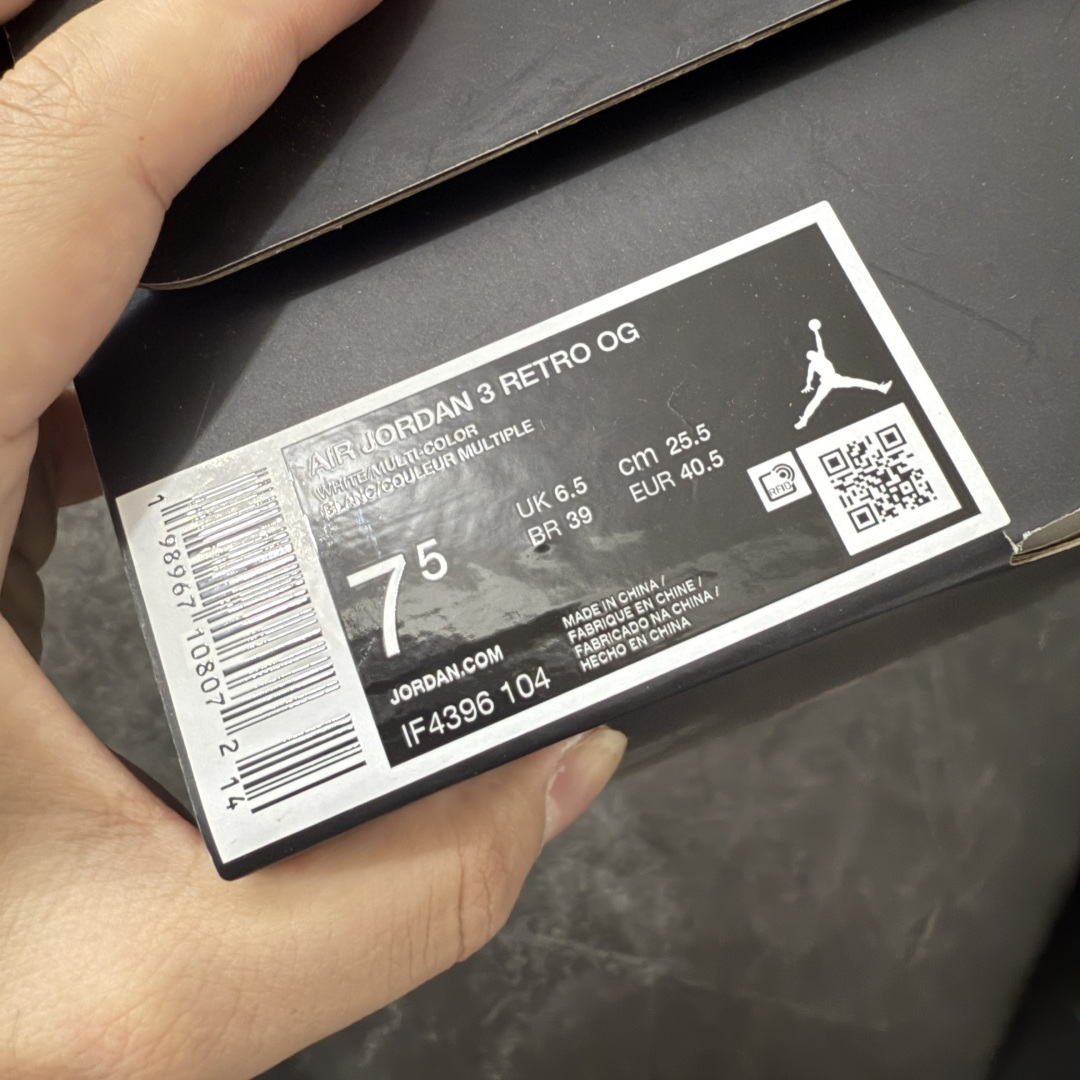 图片[9]-【LW版本】Air Jordan 3 OG Retro 2025版aj3真蓝 白蓝 出货 货号：IF4396-104 原厂皮料 原装细纹磨砂爆裂纹 原楦原纸板开发 确保原汁原味 原厂皮料质感色泽绝无偏差 完美中底拉帮 原厂中底钢印 原档案大底 如假白送 大底纹路 气垫通透度PU的回弹性均百分百还原 原厂电绣鞋舌飞人刺绣针数立体讲究精细欢迎对比正品原鞋 尺码：36-48.5男女鞋-选品中心
