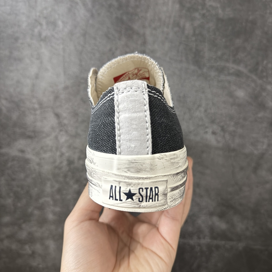 图片[4]-【公司级】Madhappy x Converse 1970s 联名 匡威官方 复古休闲做旧帆布鞋 Converse 携手洛杉矶服饰品牌Madhappy，将其加州式乐观主义精神与经典设计相结合，推出三款独特配色 Chuck 70 限定联名鞋款。 鞋款采用水洗重磅帆布、做旧包边与翻毛皮后跟构成主要结构层次，并在鞋外侧加入 Madhappy 标志性的麂皮星形标识，鞋舌以编织标签强化品牌识别，内侧搭配毛毡圆标形成对照关系。几款配色覆盖多场景穿着需求，在复古形态上延展更多材料感受。 货号：A20357C 黑低 尺码：35 36 36.5 37 37.5 38 39 39.5 40 41 41.5 42 42.5 43 44-选品中心