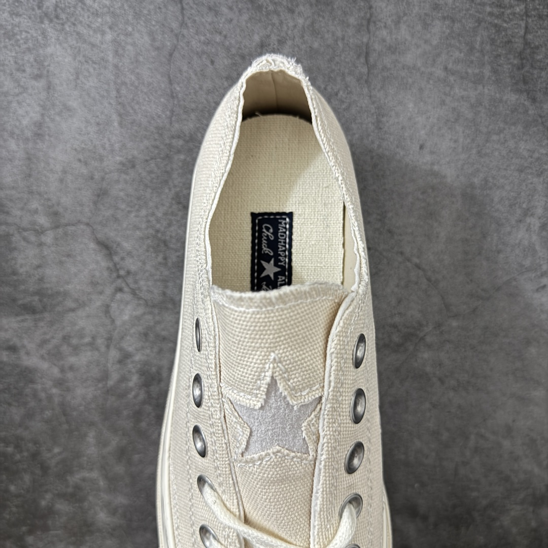 图片[8]-【公司级】Madhappy x Converse 1970s 联名 匡威官方 复古休闲做旧帆布鞋 Converse 携手洛杉矶服饰品牌Madhappy，将其加州式乐观主义精神与经典设计相结合，推出三款独特配色 Chuck 70 限定联名鞋款。 鞋款采用水洗重磅帆布、做旧包边与翻毛皮后跟构成主要结构层次，并在鞋外侧加入 Madhappy 标志性的麂皮星形标识，鞋舌以编织标签强化品牌识别，内侧搭配毛毡圆标形成对照关系。几款配色覆盖多场景穿着需求，在复古形态上延展更多材料感受。 货号：A20356C 米低 尺码：35 36 36.5 37 37.5 38 39 39.5 40 41 41.5 42 42.5 43 44-选品中心
