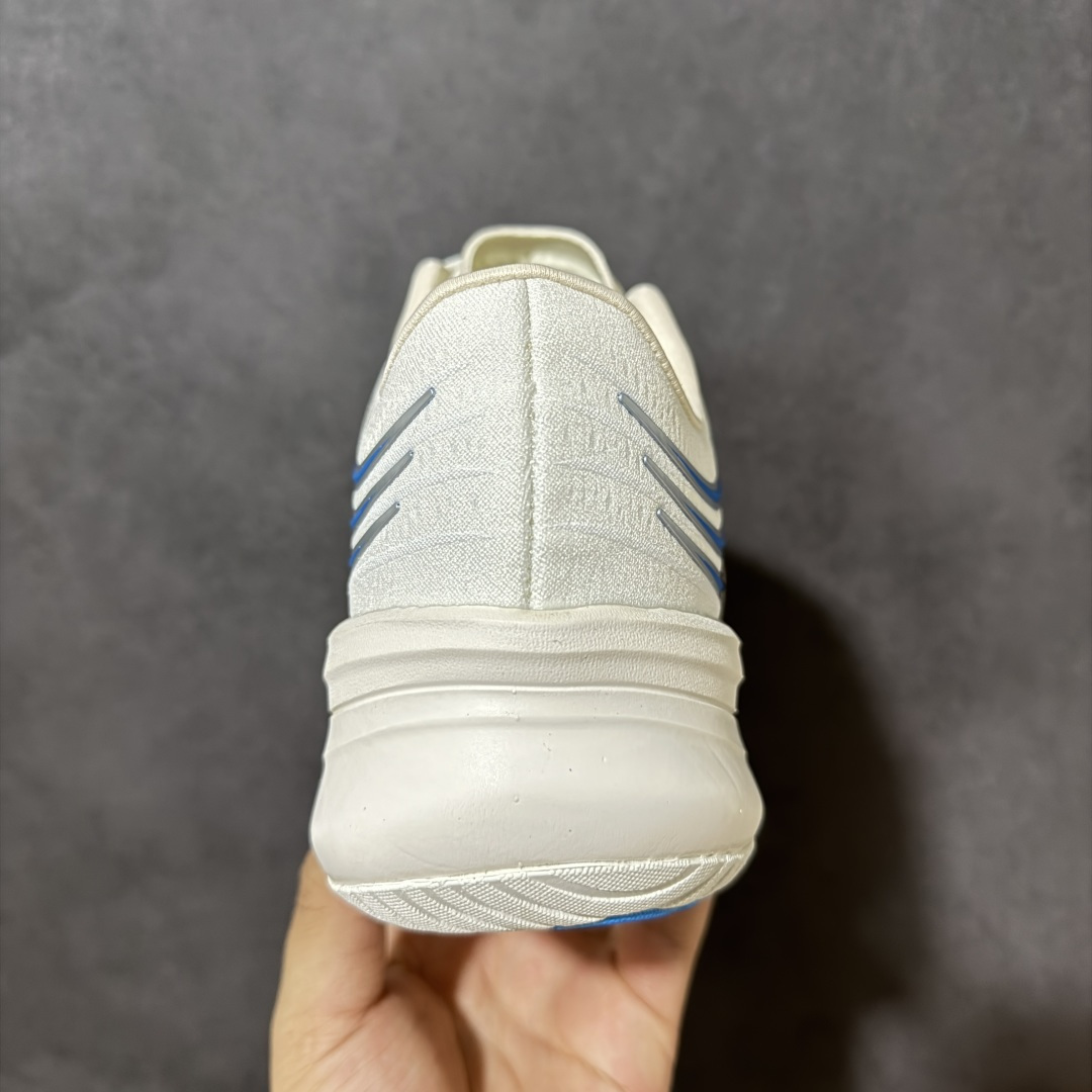 图片[4]-【公司级】ADIDAS SUPERNOVA RISE 4M 防滑耐磨舒适跑步鞋 采用Dreamstrike+中底，力求为触地添舒适。搭配实穿Adiwear外底，助你扎实踩地、从容迈步。• 常规版型• 系带设计• 三明治网眼鞋面• Support Rods系统• Dreamstrike+中底• Adiwear外底。 货号：LB0183 尺码：40-45-选品中心
