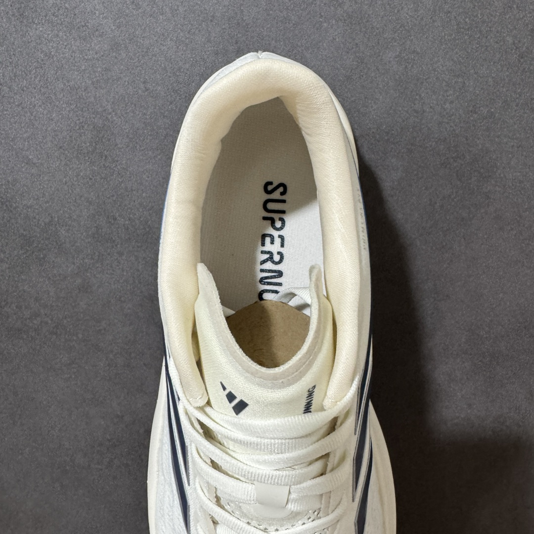 图片[6]-【公司级】ADIDAS SUPERNOVA RISE 4M 防滑耐磨舒适跑步鞋 采用Dreamstrike+中底，力求为触地添舒适。搭配实穿Adiwear外底，助你扎实踩地、从容迈步。• 常规版型• 系带设计• 三明治网眼鞋面• Support Rods系统• Dreamstrike+中底• Adiwear外底。 货号：LB0183 尺码：40-45-选品中心