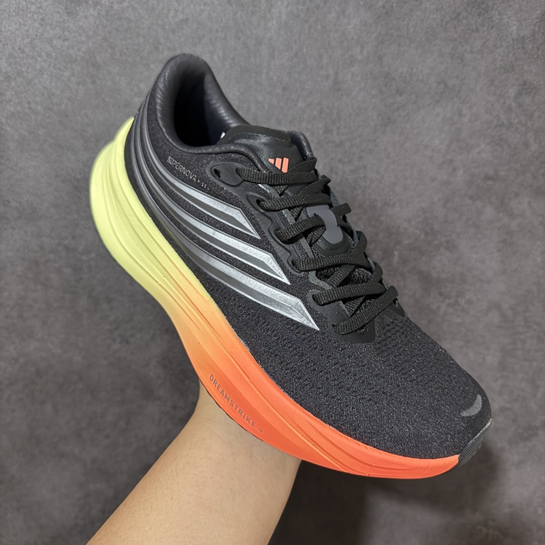 图片[3]-【公司级】ADIDAS SUPERNOVA RISE 4M 防滑耐磨舒适跑步鞋 采用Dreamstrike+中底，力求为触地添舒适。搭配实穿Adiwear外底，助你扎实踩地、从容迈步。• 常规版型• 系带设计• 三明治网眼鞋面• Support Rods系统• Dreamstrike+中底• Adiwear外底。 货号：KZ8921 尺码：40-45-选品中心