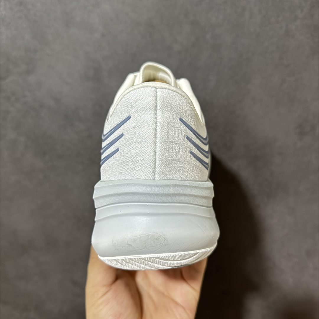 图片[4]-【公司级】ADIDAS SUPERNOVA RISE 4M 防滑耐磨舒适跑步鞋 采用Dreamstrike+中底，力求为触地添舒适。搭配实穿Adiwear外底，助你扎实踩地、从容迈步。• 常规版型• 系带设计• 三明治网眼鞋面• Support Rods系统• Dreamstrike+中底• Adiwear外底。 货号：LB0181 尺码：40-45-选品中心