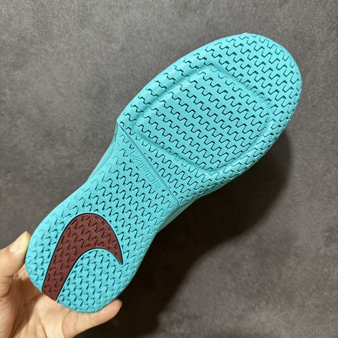 图片[9]-【公司级】Nike W Zoom Vapor Pro 3 HC 亮橙银标专业硬地网球运动鞋 通体高密锁纱耐磨工程网布，立体编织结构抗撕裂抗拉伸，细密网孔快速排汗，长时间对抗训练不闷脚；金属银反光 Swoosh 标识，亮眼荧光橙整鞋配色，视觉冲击力强。 内置 Zoom 气垫分层中底，前后掌均衡缓震回弹，侧边加宽稳定支撑块，网球急停、横向滑步有效防崴脚，减轻膝盖与足底冲击；加厚海绵鞋领 + 一体式弹力鞋舌，牢牢锁定脚踝不晃脚。 硬地专用分段人字深纹橡胶外底，加厚耐磨橡胶层，适配塑胶硬地球场，防滑抓地不易侧滑；鞋头加固防撞包边，对抗磕碰不变形，配套橙色 NIKE 原厂鞋盒，全套标签细节完整还原。 高活力荧光橙配色，适配网球训练、羽毛球、健身慢跑、日常通勤，男女同款专业赛场多功能训练运动鞋。 货号：HJ6641-300 尺码：36-45-选品中心