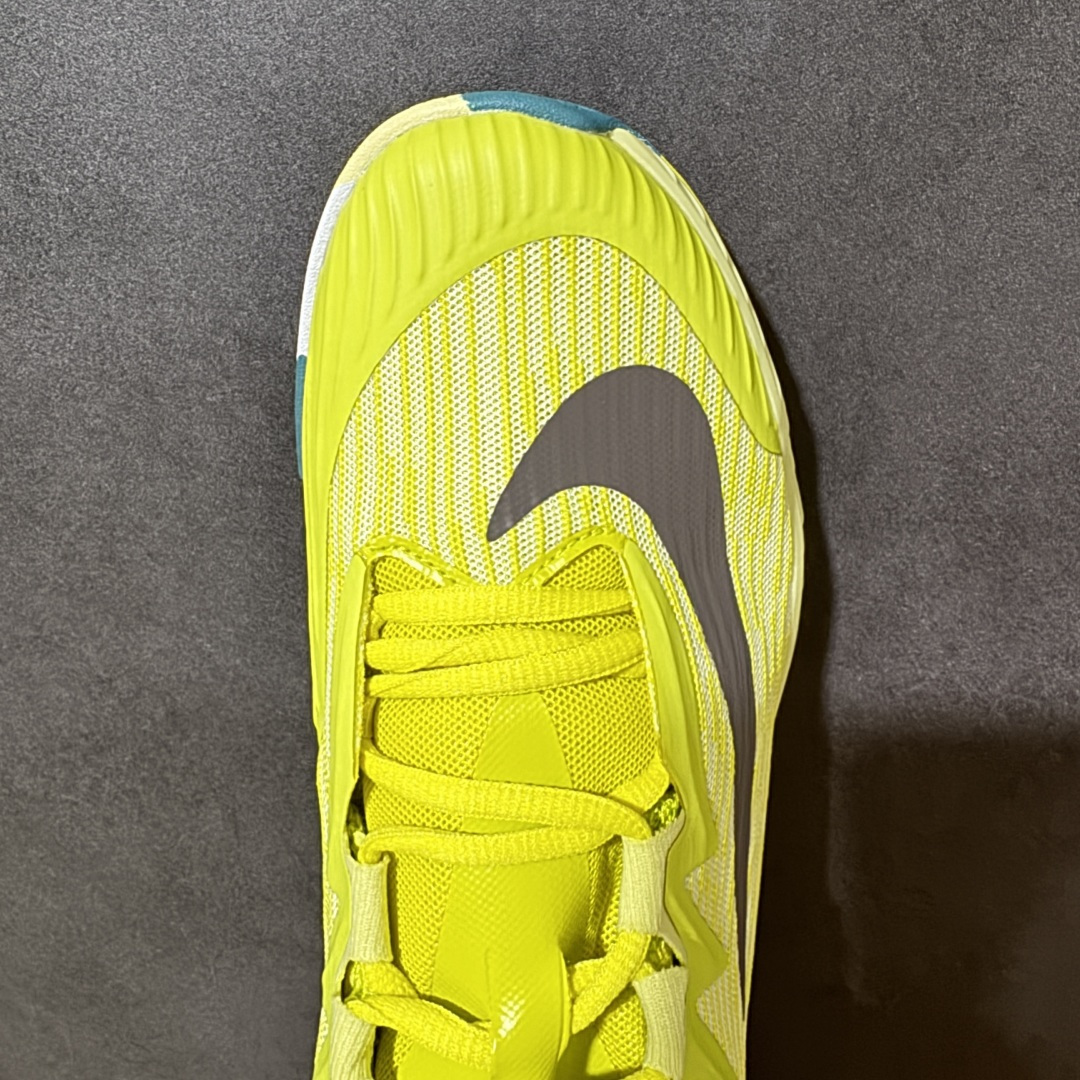 图片[5]-【公司级】Nike W Zoom Vapor Pro 3 HC 亮橙银标专业硬地网球运动鞋 通体高密锁纱耐磨工程网布，立体编织结构抗撕裂抗拉伸，细密网孔快速排汗，长时间对抗训练不闷脚；金属银反光 Swoosh 标识，亮眼荧光橙整鞋配色，视觉冲击力强。 内置 Zoom 气垫分层中底，前后掌均衡缓震回弹，侧边加宽稳定支撑块，网球急停、横向滑步有效防崴脚，减轻膝盖与足底冲击；加厚海绵鞋领 + 一体式弹力鞋舌，牢牢锁定脚踝不晃脚。 硬地专用分段人字深纹橡胶外底，加厚耐磨橡胶层，适配塑胶硬地球场，防滑抓地不易侧滑；鞋头加固防撞包边，对抗磕碰不变形，配套橙色 NIKE 原厂鞋盒，全套标签细节完整还原。 高活力荧光橙配色，适配网球训练、羽毛球、健身慢跑、日常通勤，男女同款专业赛场多功能训练运动鞋。 货号：HF7829-300 尺码：36-45-选品中心