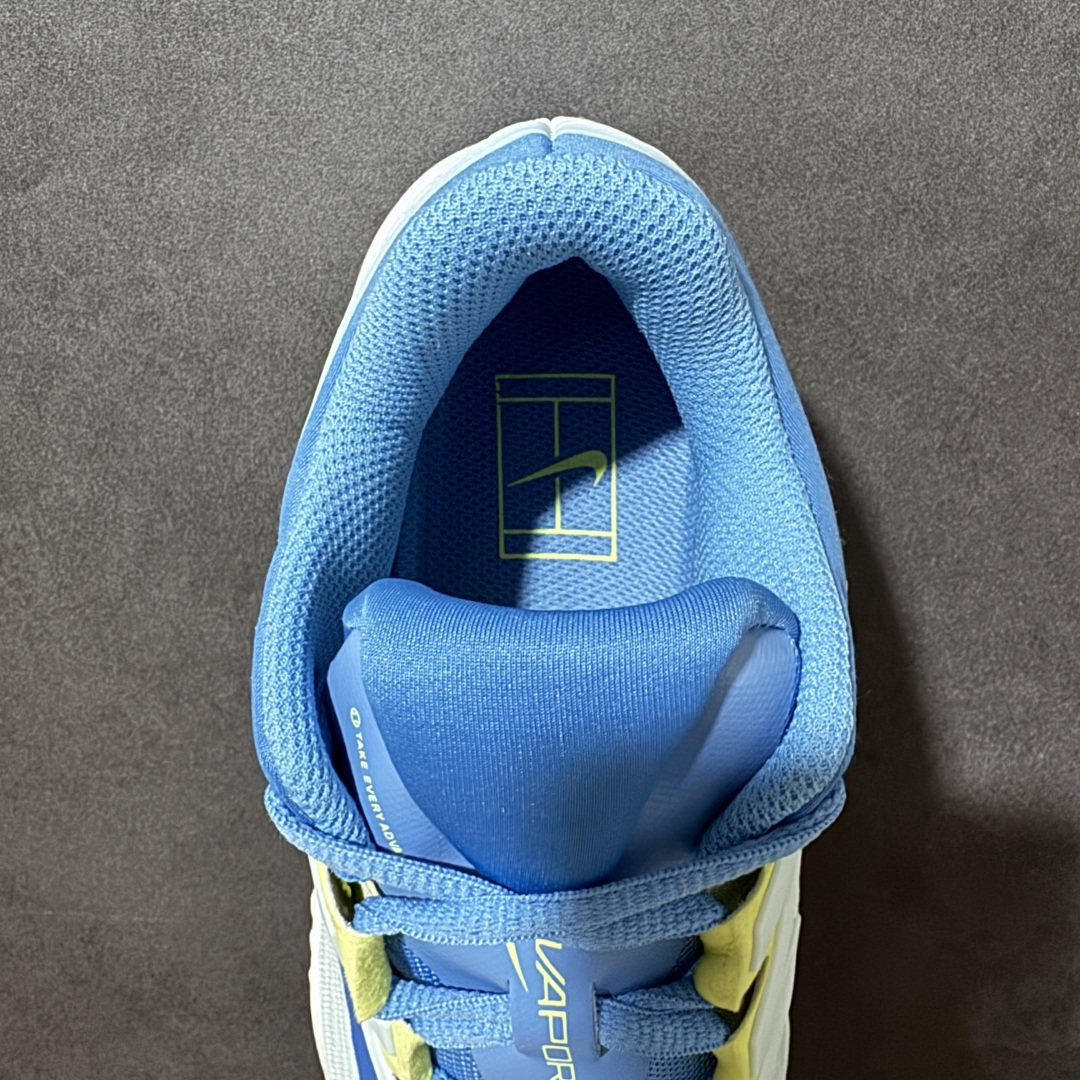图片[6]-【公司级】Nike W Zoom Vapor Pro 3 HC 亮橙银标专业硬地网球运动鞋 通体高密锁纱耐磨工程网布，立体编织结构抗撕裂抗拉伸，细密网孔快速排汗，长时间对抗训练不闷脚；金属银反光 Swoosh 标识，亮眼荧光橙整鞋配色，视觉冲击力强。 内置 Zoom 气垫分层中底，前后掌均衡缓震回弹，侧边加宽稳定支撑块，网球急停、横向滑步有效防崴脚，减轻膝盖与足底冲击；加厚海绵鞋领 + 一体式弹力鞋舌，牢牢锁定脚踝不晃脚。 硬地专用分段人字深纹橡胶外底，加厚耐磨橡胶层，适配塑胶硬地球场，防滑抓地不易侧滑；鞋头加固防撞包边，对抗磕碰不变形，配套橙色 NIKE 原厂鞋盒，全套标签细节完整还原。 高活力荧光橙配色，适配网球训练、羽毛球、健身慢跑、日常通勤，男女同款专业赛场多功能训练运动鞋。 货号：FZ2158-400 尺码：36-45-选品中心