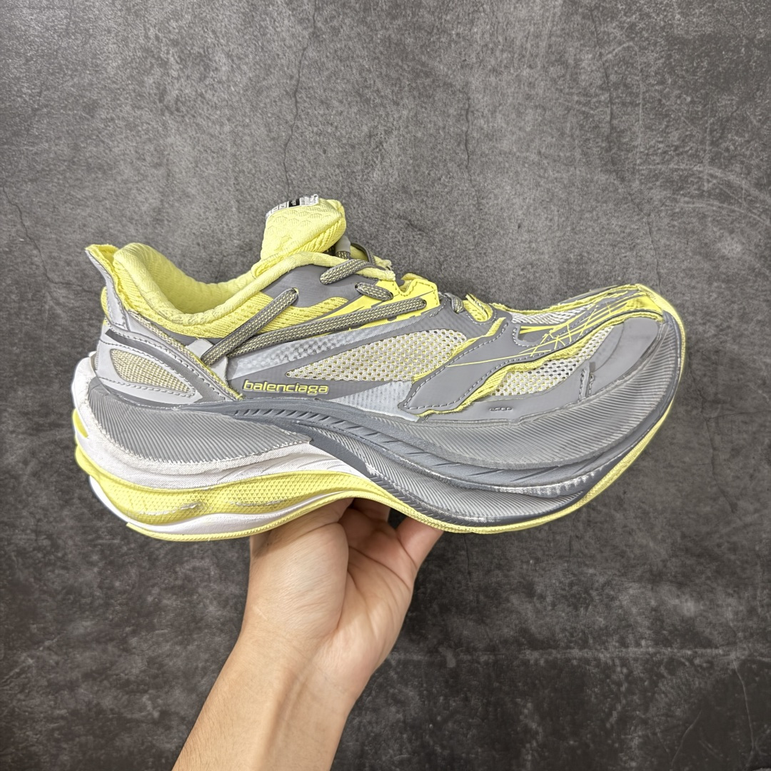 【i8纯原】Balenciaga巴黎世家26代 Jet 压纹印花 圆头厚底4.25cm 低帮 老爹鞋 男女款 市场老牌巴黎世家大厂出品 品质价格无需多言 原鞋原材料打造 一比一细节还原 此款相对之前款式轻质很多 超厚鞋底增高4-5cm 高街风格 尺码：35-46-选品中心