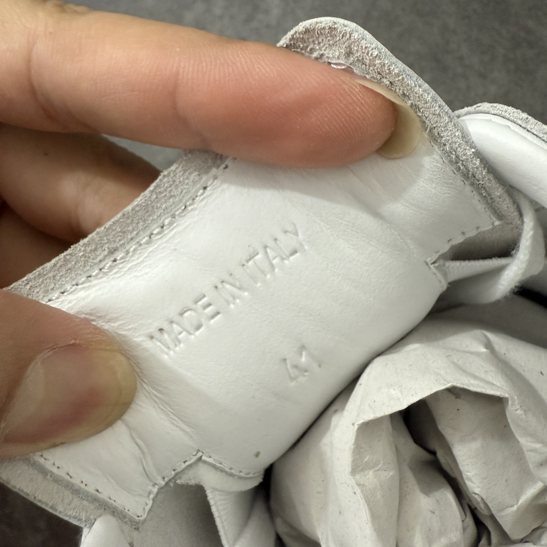 图片[7]-【渠道版】Maison Margiela MM6梅森马吉拉 Calfskin Replica 复古 德训 时尚板鞋 男女款 白色 网红单品 高端外贸 平台零售专供批次 全头层软牛皮鞋面 头层羊皮内里 乳胶鞋垫 中底钢印 原版织唛 尺码：36-47.5含半码-选品中心