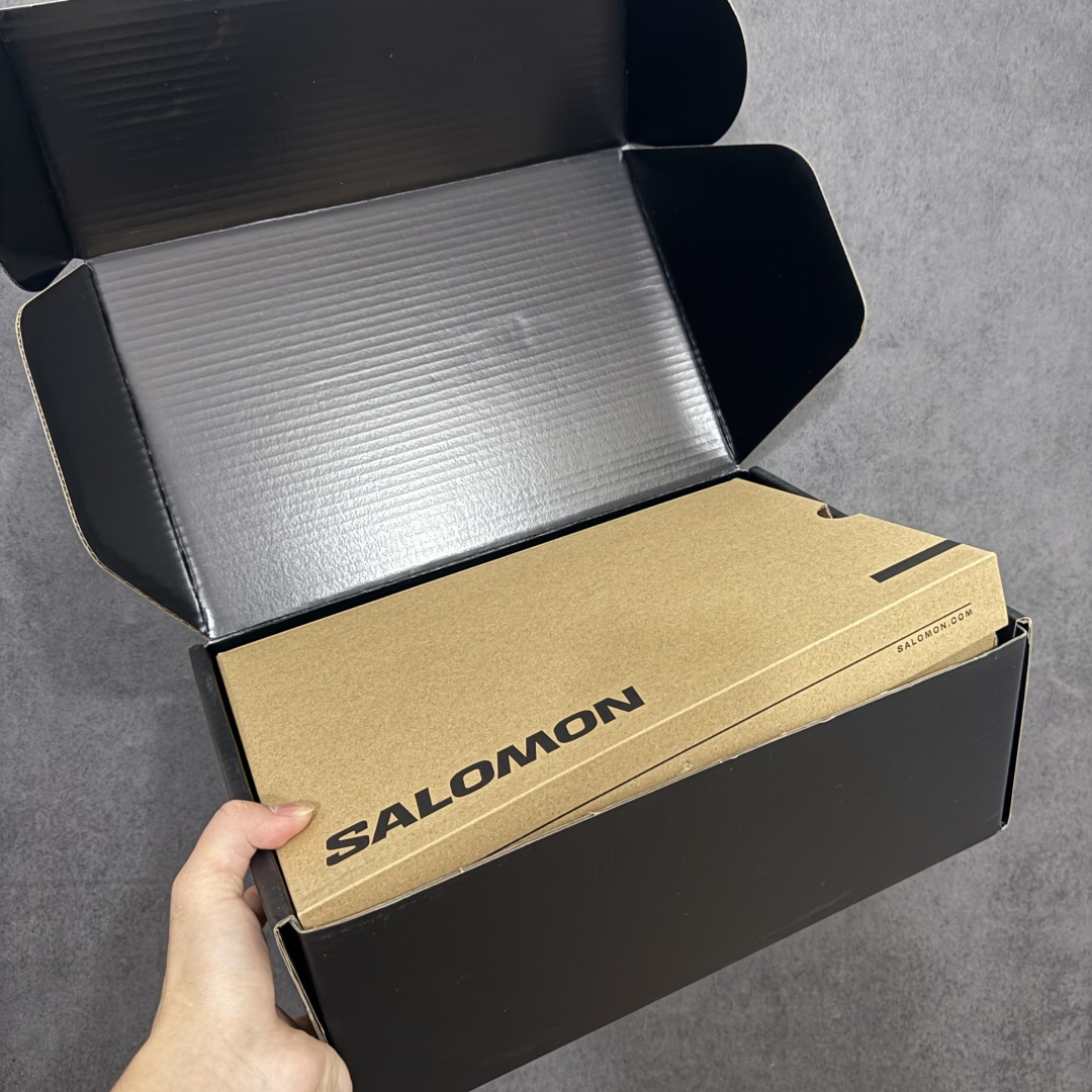 图片[9]-【OG高端礼盒版】SALOMON萨洛蒙 XT-6 舒适百搭 户外越野耐磨包裹性支撑 男女同款低帮跑步鞋 417411 全新品质 巅峰之作 所有配色均购物原版拆解1：1开发 原材料打造 非市场公版便宜货 私模大底 清洁度比市场所有版本都高 全套原纸板楦头开发 原厂网布配套 确保原汁原味 完美呈现版型 原档数据独家私模五层组合大底 原装Ortholite轻量化鞋垫 中底布带钢印编号 原厂TPU锁扣 进口港宝加持 后跟自然饱满 还原公司包裹性 鞋面采用SENSIFT贴合技术 全方位贴合包裹脚型 鞋跟部鞋底牵引设计 提供强大的抓地性能 更适应野外崎岖不平的道路 其3D ADVANCED CHASSIS底盘 材料轻量大化 钉齿设计更具稳定性 防护性 鞋底易磨损区运用CONTAGRIP高耐磨材料 应对城市硬质路面长距离跑考验 尺码：36 36.5 37.5 38 38.5 39 40 40.5 41 42 42.5 43 44 45 46-选品中心