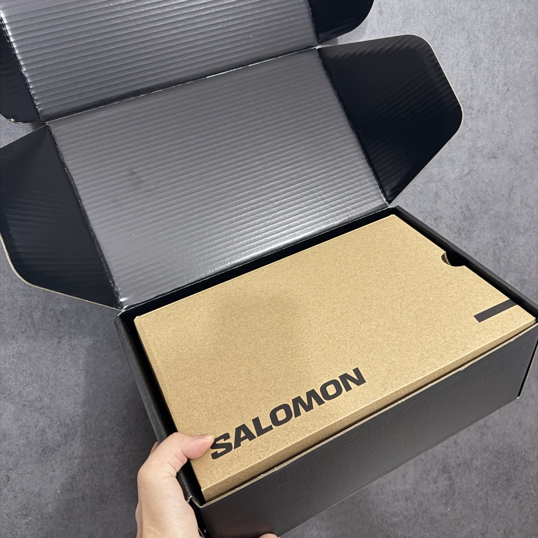 图片[9]-【OG高端礼盒版】SALOMON萨洛蒙 XT-6 舒适百搭 户外越野耐磨包裹性支撑 男女同款低帮跑步鞋 478640 全新品质 巅峰之作 所有配色均购物原版拆解1：1开发 原材料打造 非市场公版便宜货 私模大底 清洁度比市场所有版本都高 全套原纸板楦头开发 原厂网布配套 确保原汁原味 完美呈现版型 原档数据独家私模五层组合大底 原装Ortholite轻量化鞋垫 中底布带钢印编号 原厂TPU锁扣 进口港宝加持 后跟自然饱满 还原公司包裹性 鞋面采用SENSIFT贴合技术 全方位贴合包裹脚型 鞋跟部鞋底牵引设计 提供强大的抓地性能 更适应野外崎岖不平的道路 其3D ADVANCED CHASSIS底盘 材料轻量大化 钉齿设计更具稳定性 防护性 鞋底易磨损区运用CONTAGRIP高耐磨材料 应对城市硬质路面长距离跑考验 尺码：36 36.5 37.5 38 38.5 39 40 40.5 41 42 42.5 43 44 45 46-选品中心