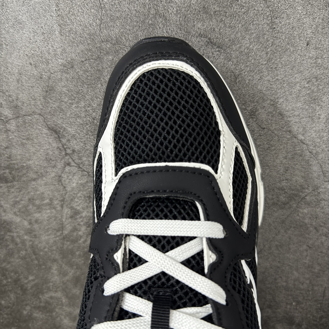 图片[5]-【公司级礼盒版】Lv Tatic Runner Tatic Runner系列厚底老爹鞋 高奢运动鞋 顶级莞产大厂出品👏 是品牌近年推出的复古运动风鞋款 主打街头潮流与日常穿搭结合的风格 鞋身侧面带有醒目的字母标识 后跟处印有\”VUITTON\”字样 辨识度拉满 采用锯齿状防滑橡胶大底 搭配加厚中底 自带增高效果的同时 也提供了优秀的抓地力和缓震性能，适配日常通勤、城市漫步等多种场景 ■面料： 原版进口绒面皮革＋透气网眼 ■内里：原版定制透气网里 ■鞋底：原版开模双色TPU组合底 ■底厚：5CM ■货号： 3732 ■尺码： 40 41 42 43 44 45-选品中心