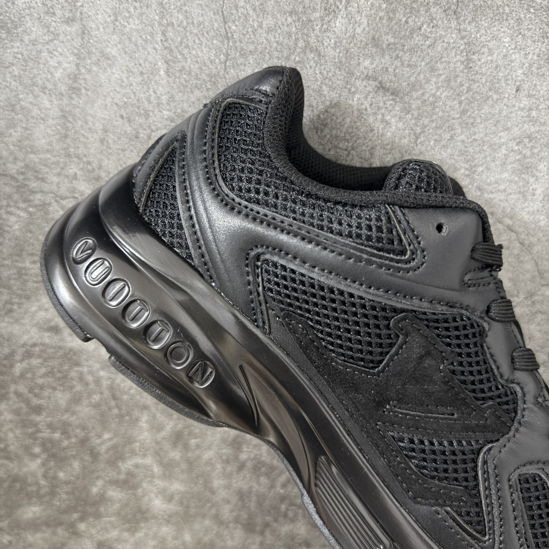 图片[7]-【公司级礼盒版】Lv Tatic Runner Tatic Runner系列厚底老爹鞋 高奢运动鞋 顶级莞产大厂出品👏 是品牌近年推出的复古运动风鞋款 主打街头潮流与日常穿搭结合的风格 鞋身侧面带有醒目的字母标识 后跟处印有\”VUITTON\”字样 辨识度拉满 采用锯齿状防滑橡胶大底 搭配加厚中底 自带增高效果的同时 也提供了优秀的抓地力和缓震性能，适配日常通勤、城市漫步等多种场景 ■面料： 原版进口绒面皮革＋透气网眼 ■内里：原版定制透气网里 ■鞋底：原版开模双色TPU组合底 ■底厚：5CM ■货号： 3732 ■尺码： 40 41 42 43 44 45-选品中心