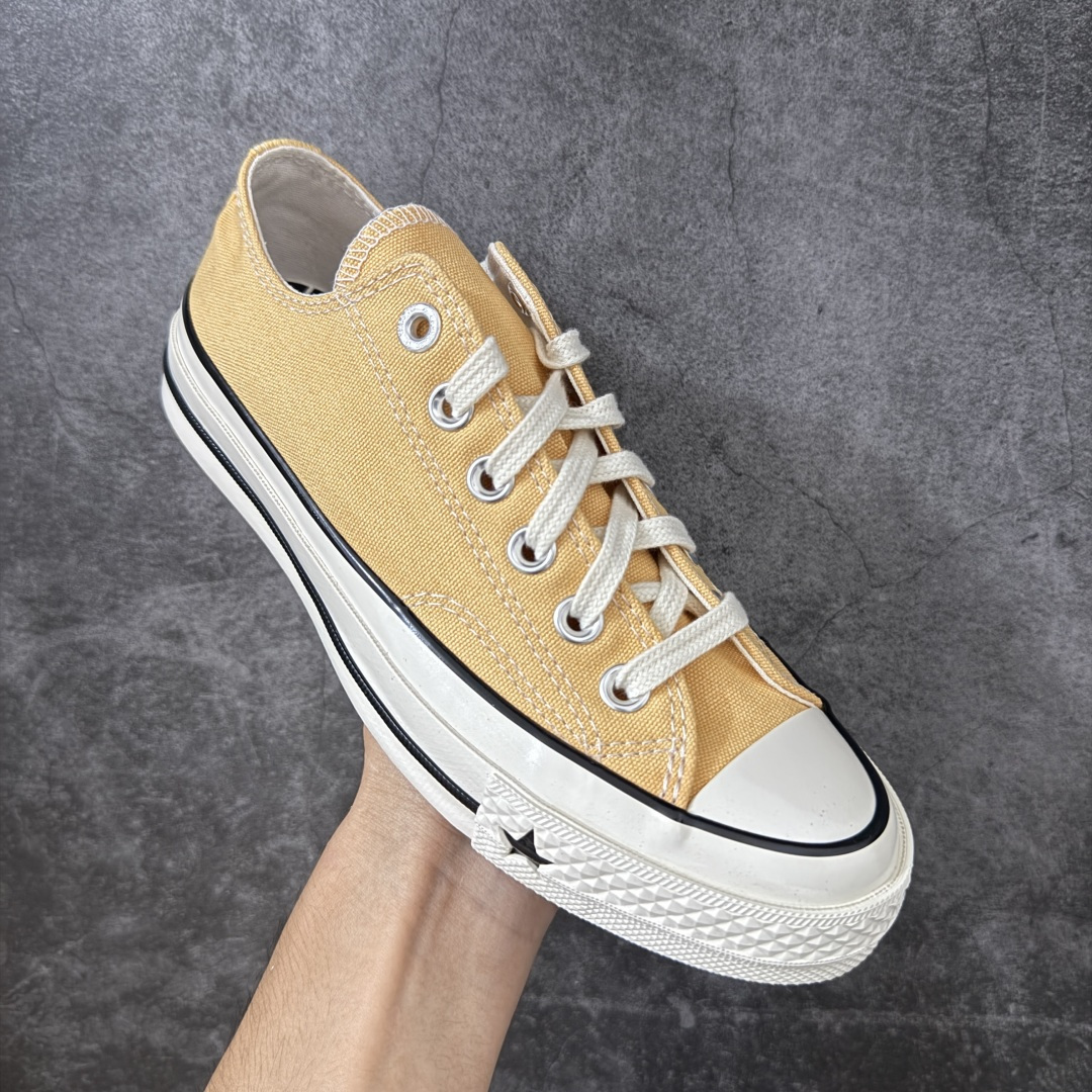 图片[3]-【虎扑2.0小头版】 Converse CHUCK 70 X 匡威1970s 舒适运动 高帮 帆布鞋 男女同款 黑色 A24236C 全新开发 不仅仅为小鞋头 细节 材料 做工 全方位升级 经典永不过时 十年老厂出品 平台正品订单 超稳定的品控清洁度 全套原厂材料配置 原厂硫化工艺 油性扁平尖头 原厂楦头纸板数据 一体化超软蓝底加持 超软EVA鞋垫 后掌灰色缓震胶 脚感一比一还原 耐磨橡胶大底 越南产内外标 原盒黑色吊牌 超高清洁度 随意冲正 如有更好白送 尺码：35 36 36.5 37 37.5 38 39 39.5 40 41 41.5 42 42.5 43 44-选品中心