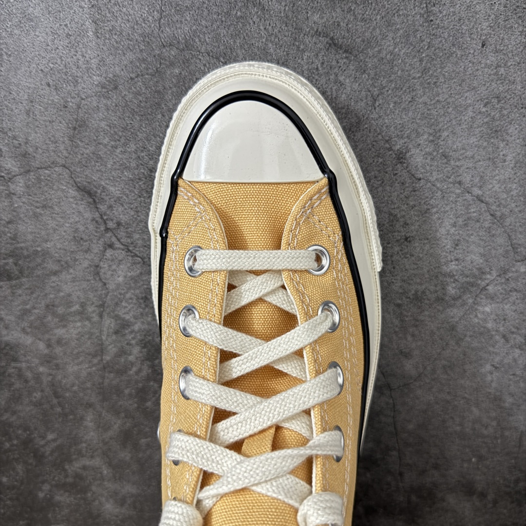 图片[5]-【虎扑2.0小头版】 Converse CHUCK 70 X 匡威1970s 舒适运动 高帮 帆布鞋 男女同款 A24233C 全新开发 不仅仅为小鞋头 细节 材料 做工 全方位升级 经典永不过时 十年老厂出品 平台正品订单 超稳定的品控清洁度 全套原厂材料配置 原厂硫化工艺 油性扁平尖头 原厂楦头纸板数据 一体化超软蓝底加持 超软EVA鞋垫 后掌灰色缓震胶 脚感一比一还原 耐磨橡胶大底 越南产内外标 原盒黑色吊牌 超高清洁度 随意冲正 如有更好白送 尺码：35 36 36.5 37 37.5 38 39 39.5 40 41 41.5 42 42.5 43 44-选品中心
