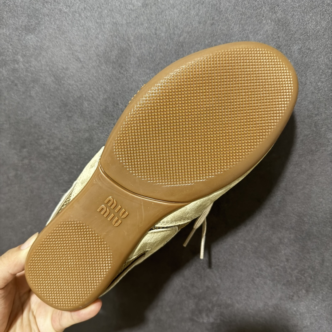 图片[9]-【公司级】MiuMiu缪缪 x New Balance NB530 联名复古运动休闲阿甘德训鞋 顶级礼盒版本 内里：原版进口羊皮里 鞋底：原版开模防滑生胶底 货号： ECAP523159B 尺码：36 36.5 37.5 38 38.5 39 40 40.5 41 42 42.5 43 44 44.5 45-选品中心