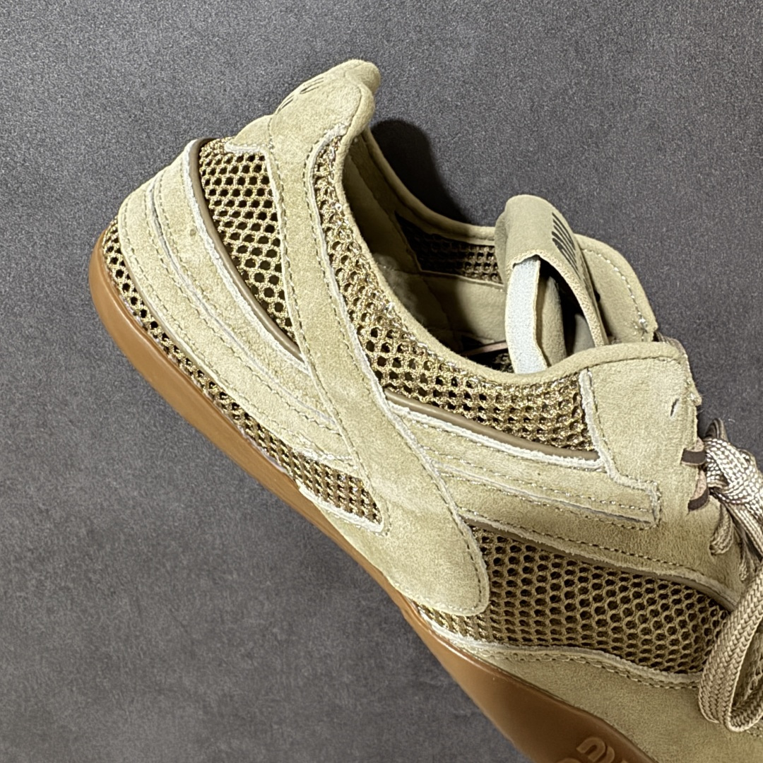 图片[7]-【公司级】MiuMiu缪缪 x New Balance NB530 联名复古运动休闲阿甘德训鞋 顶级礼盒版本 内里：原版进口羊皮里 鞋底：原版开模防滑生胶底 货号： ECAP523159B 尺码：36 36.5 37.5 38 38.5 39 40 40.5 41 42 42.5 43 44 44.5 45-选品中心