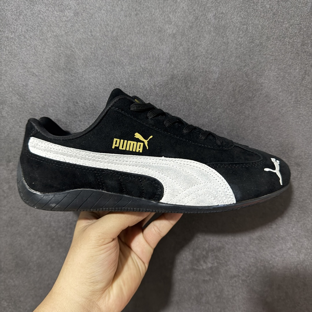 【公司级】Puma Speedcat OG Sparco 彪马罗马阿莫尔系列 复古运动休闲赛车跑鞋 全球知名运动品牌PUMA宝马赛车系列 融合了宝马车队的标志性配色 以趣味十足又前卫复古的设计引领潮流 将赛道精神融入街头时尚 开启前卫竞速之旅 主打前卫复古风 Roma鞋款的鞋侧以复古的流线造型 缀以宝马经典Logo 巧妙吸睛 而Speedcat鞋款以亮眼三色条纹元素缀以舒适鞋面 赋予了独特的个性美学 演绎赛车的无尽能量 货号：398846-01 尺码：36-45-选品中心