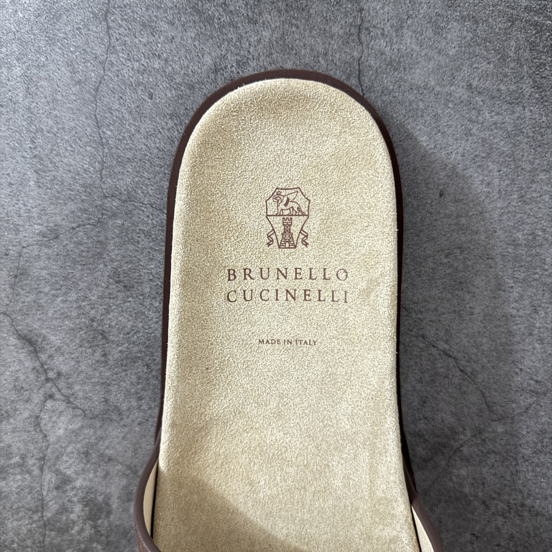 图片[8]-【海淘专柜版】顶奢老钱品牌 Brunello Cucinelli 26S 布鲁内洛.库奇内利 BC 绒面革一字交叉拖鞋 该品牌是来自意大利的世界顶级老钱奢侈品牌 原版开发打造 私模组合大底 高端零售海淘代购专供品质 尺码：39 40 41 42 43 44 45 46-选品中心