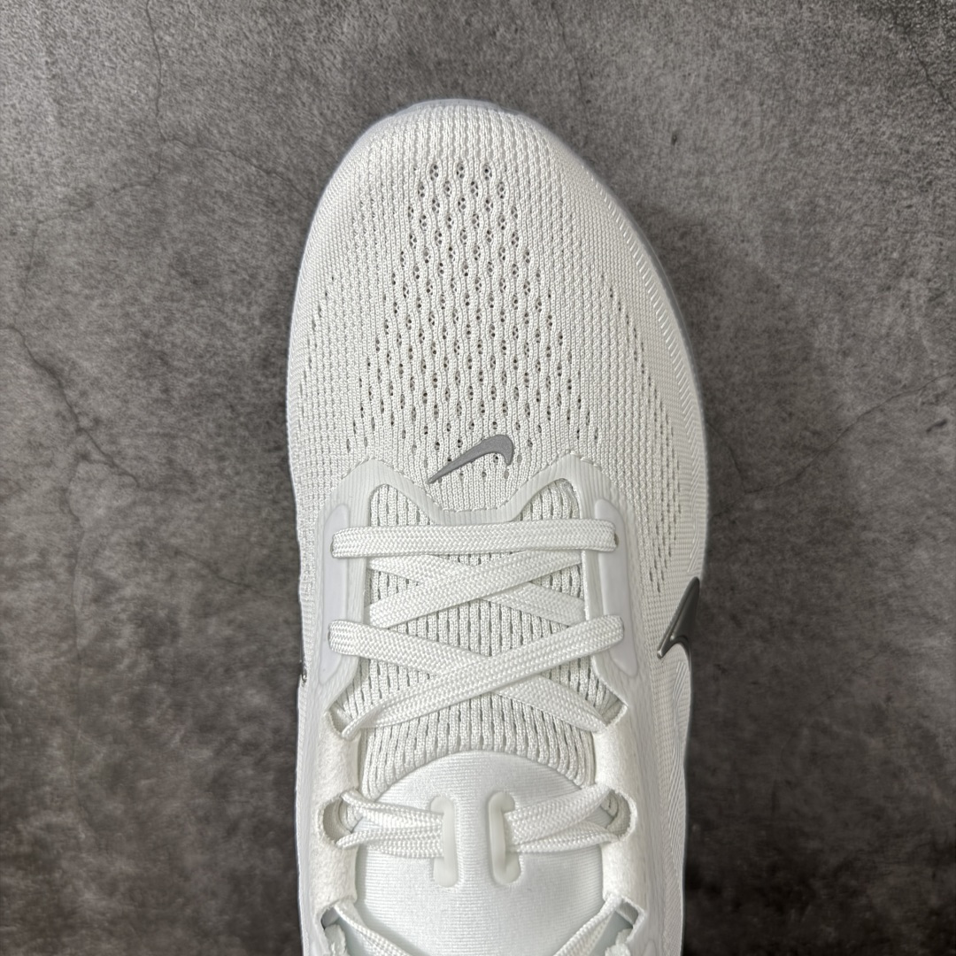 图片[5]-【XE纯原】Nike Air Zoom Pegasus 42 登月42代超级飞马系列马拉松跑步鞋 平台专供 充正品质 之前未流通市场版本 内里嵌入定型海绵 中底搭载前Zoom+全掌React配置 全部原鞋开发打造 所有细节全部同步原版 全新一代拥有 Zoom Air 一如既往的稳定感和流畅感 鞋面采用工程网眼设计 为特定高热区域营造出色透气性 进一步增加鞋面的穿孔数量 让足部能够快速散热 中足搭配 Flywire 飞线 在高速运动时营造舒适稳定的贴合感 内置Zoon气垫加持 动力十足！ 货号：IB1881-102 尺码：36-48.5-选品中心
