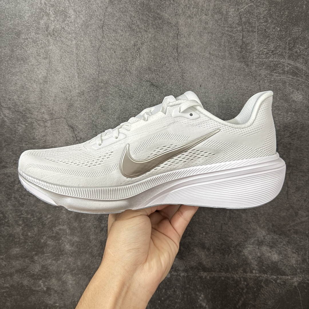 图片[2]-【XE纯原】Nike Air Zoom Pegasus 42 登月42代超级飞马系列马拉松跑步鞋 平台专供 充正品质 之前未流通市场版本 内里嵌入定型海绵 中底搭载前Zoom+全掌React配置 全部原鞋开发打造 所有细节全部同步原版 全新一代拥有 Zoom Air 一如既往的稳定感和流畅感 鞋面采用工程网眼设计 为特定高热区域营造出色透气性 进一步增加鞋面的穿孔数量 让足部能够快速散热 中足搭配 Flywire 飞线 在高速运动时营造舒适稳定的贴合感 内置Zoon气垫加持 动力十足！ 货号：IB1881-102 尺码：36-48.5-选品中心