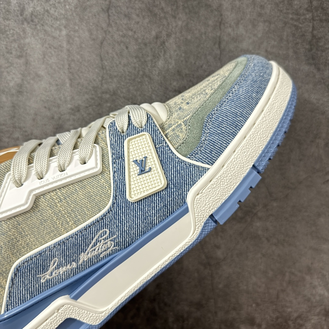 图片[6]-【佛山顶级超A版】Louis Vuitton LV Trainer系列 蓝牛仔 仓库现货 当天可取 私人订单 专柜混卖零售专供 所有配色均为购买原版复刻 整体版型 皮料 市场独一无二 后跟版型都可以自行对比[机智]吊打市场所有货 怒甩十条街，欢迎拿市场各大工厂的货来对比！ 鞋舌烫金超正 压印程度秒杀市面90%以上的高端货 新配色陆续开发出货 尺码：39-46-选品中心