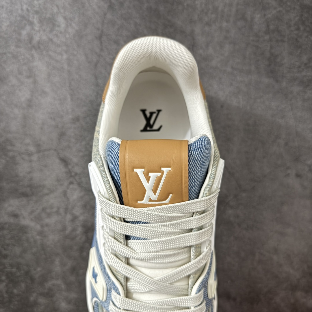 图片[8]-【佛山顶级超A版】Louis Vuitton LV Trainer系列 蓝牛仔 仓库现货 当天可取 私人订单 专柜混卖零售专供 所有配色均为购买原版复刻 整体版型 皮料 市场独一无二 后跟版型都可以自行对比[机智]吊打市场所有货 怒甩十条街，欢迎拿市场各大工厂的货来对比！ 鞋舌烫金超正 压印程度秒杀市面90%以上的高端货 新配色陆续开发出货 尺码：39-46-选品中心