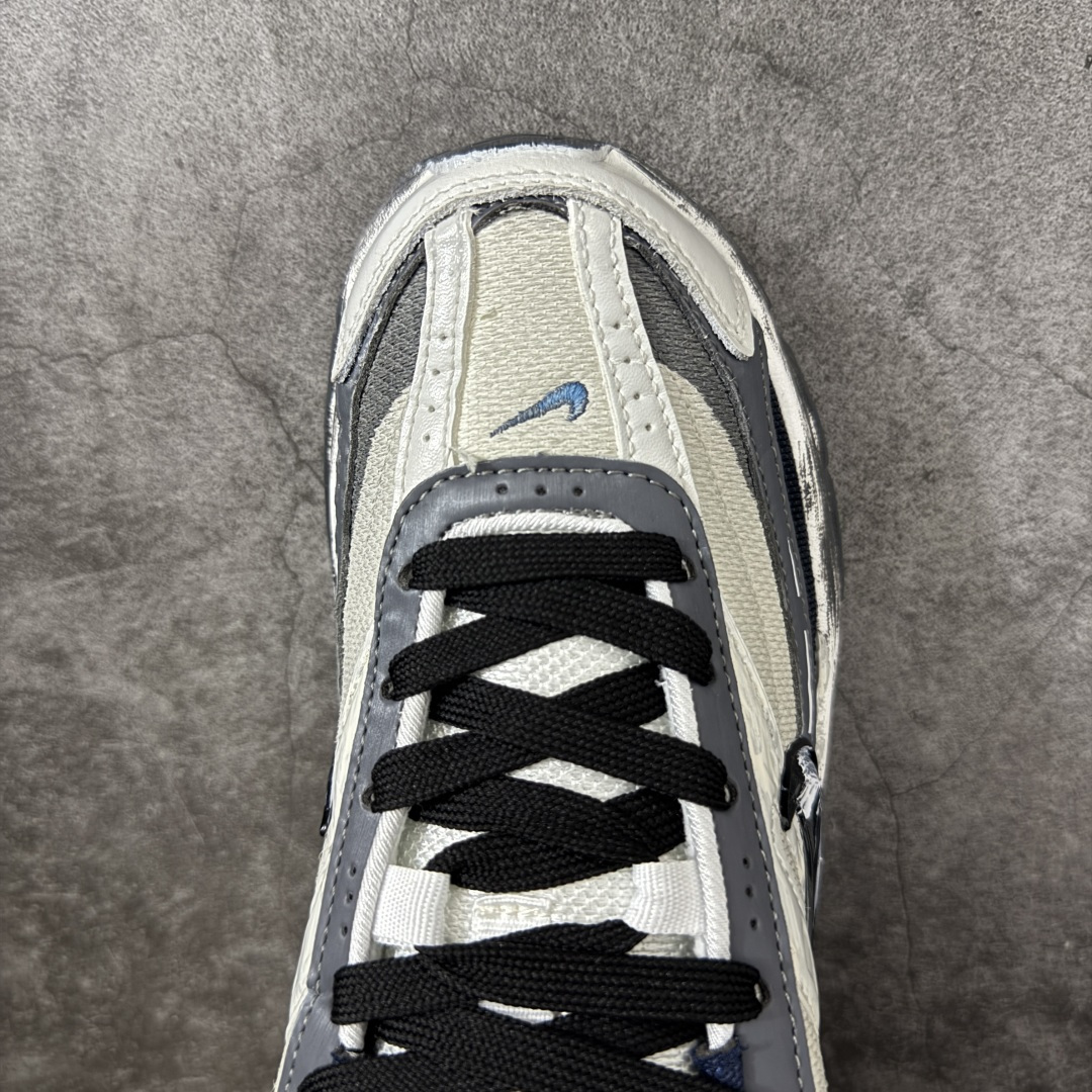 图片[5]-【手绘定制版】Nike V5 RNR 手工绘制恶作剧涂鸦 复古做旧 解构绑带 舒适百搭防滑耐磨 低帮跑步鞋 此款为人工手绘定制图案 原版基于Nike RNR 修改款 加以创意定制 完美品质做工 个性十足 原厂原档案数据开发 原盒包装 舒适有型适合日常穿着 该鞋款延续千禧年经典设计搭载泡绵中底厚实而轻盈 匠心细节巧搭立体耐克勾标志焕新演绎复古跑鞋 货号：394055-102 尺码：36-45带半码-选品中心