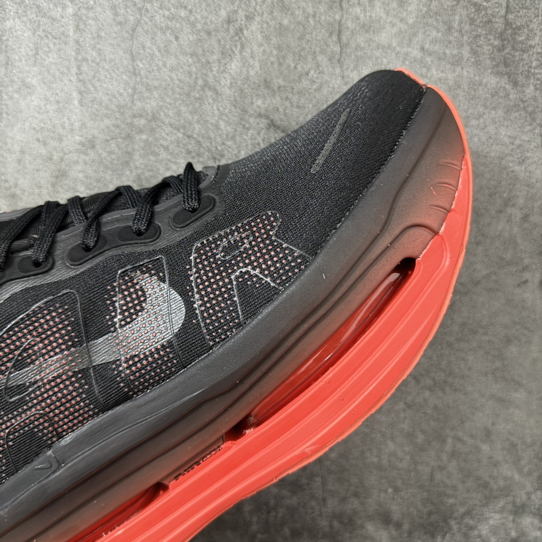 图片[6]-【公司级】Nike VOMERO PREMIUM 耐克 舒适减震防滑 低帮跑步鞋 全掌ReactX泡绵中底 前掌和后跟还配备了Air Zoom气垫单元 据说跑起来更快更舒适哦 这次最大的升级点 首次引入了ReactX泡绵 货号：HQ2050-002 尺码：39 40 40.5 41 42 42.5 43 44 45 46-选品中心