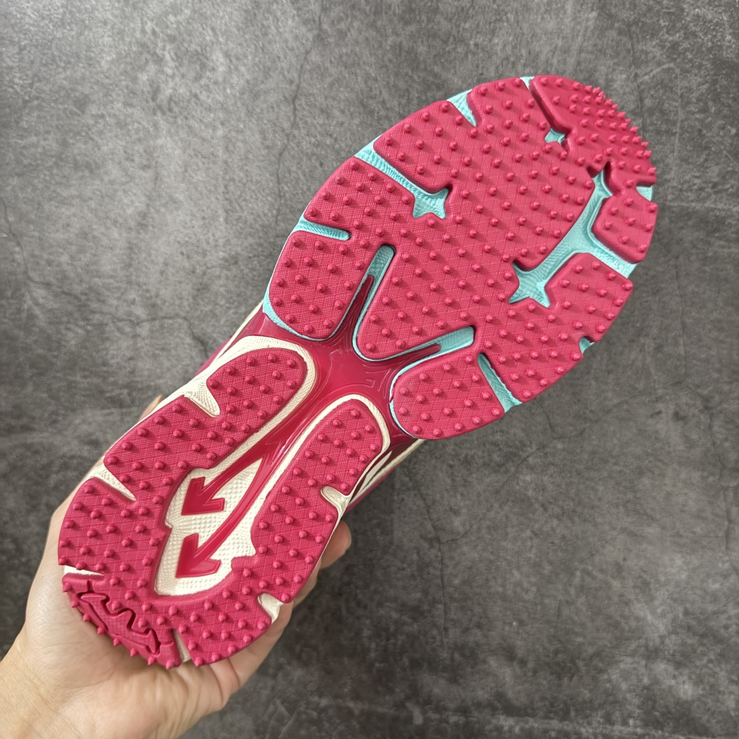 图片[9]-【OK纯原版本】OFF-WHITE OW运动鞋 春夏走秀款球鞋 所有配件均通过定做出产正品裁片 原版比例大箭头定制网眼布双拼牛皮进口机器针车 数控针距精准做工不输大牌里层为高密度透气网眼布/垫脚羊皮私模重工抓地橡胶底 后跟坡度最贴切原版鞋型脱模 厚底约4CM 原盒包装配 TPU大底 尺码：35-46-选品中心