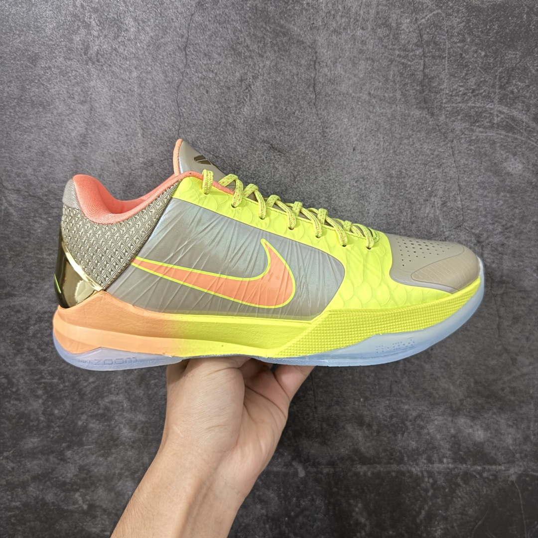 【S2纯原】NK Zoom Kobe ZK5 科比5代 橄榄金 IQ9316-200 Zoom Turbo气垫➕后掌EVA缓震 实战配置直接拉满 原楦纸板开发 鞋身流线型、后跟塑形 区分土肥圆 原档数据3D打印 鞋面细节匹配原版 全身鞋材卡料色独家定制 唯一正确喷漆SWOOSH NK专利Flyknit飞线科技，给予鞋身足够抗扭矩力 真实底模最大48.5 实战利器 专供海外市场 尺码：40 40.5 41 42 42.5 43 44 44.5 45 46 47.5 48.5 （脚宽、脚胖 建议买大半码）-选品中心