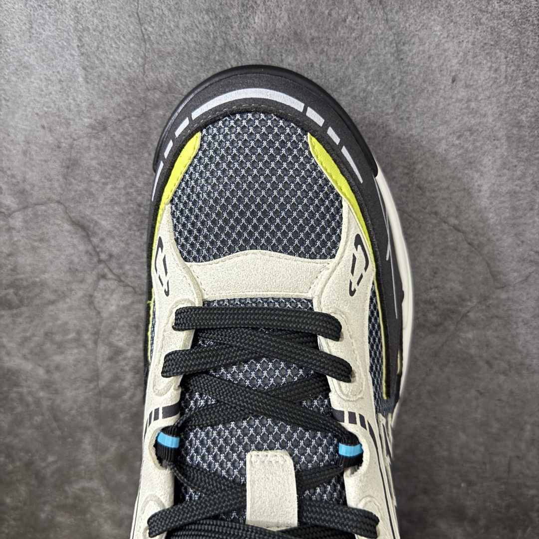 图片[5]-【莞顶礼盒】Lv Tatic Runner Tatic Runner系列厚底老爹鞋，是品牌近年推出的复古运动风鞋款，主打街头潮流与日常穿搭结合的风格。鞋身侧面带有醒目的字母标识，后跟处印有\”VUITTON\”字样，辨识度拉满。采用锯齿状防滑橡胶大底，搭配加厚中底，自带增高效果的同时，也提供了优秀的抓地力和缓震性能，适配日常通勤、城市漫步等多种场景！ ■面料： 原版进口绒面皮革＋透气网眼 ■内里：原版定制透气网里 ■鞋底：原版开模双色TPU组合底 ■底厚：5CM ■尺码：38-45-选品中心