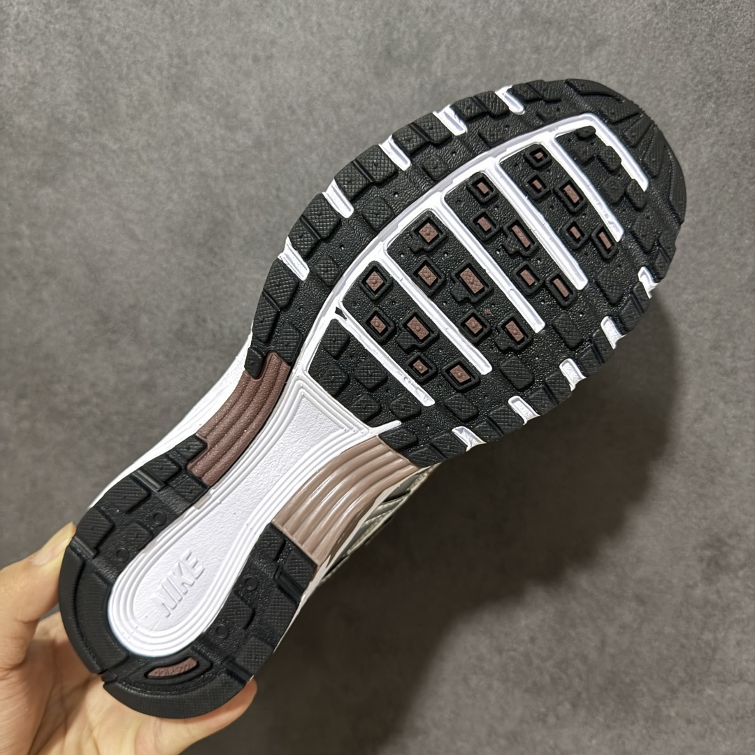 图片[9]-【公司级】Nike P-6000 复古休闲 耐克 低帮休闲城市通勤跑步鞋 采用透气网眼布搭配皮革和合成材质覆面 再现早期鞋款外观 活力配色打造时尚外观和运动美学 结合泡棉缓震配置 缔造非凡舒适的日常穿着体验 皮革织物与合成材质组合鞋面 打造舒适支撑效果 货号：BV1021-110 尺码：36 36.5 37.5 38 38.5 39 40 40.5 41 42 42.5 43 44 45 46-选品中心