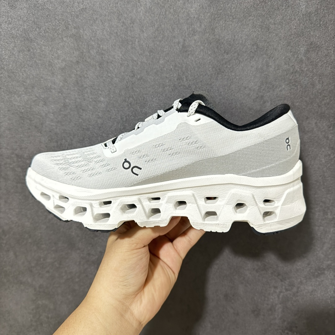 图片[2]-【公司级】On昂跑 Cloudmonster 小怪兽3 舒适防滑耐磨 休闲运动跑鞋 该款 Cloudmonster 的与众不同的全新“趣怪”风格，显而易见！延续怪兽级性能依旧搭载了大体积的 Cloud Tec 鞋底科技的性能更明显的摇椅圆弧轮廓让步代轻松发挥迈进地淋漓尽致，带来更强的回弹感！更好地推进你向前的每一步，尽享舒适度，由再生材质打造的柔软鞋垫和鞋面确保出色的透气性，将舒适度提升至新高，为你跑完轻松的5公里或费力的20公里提供理想助力，怪兽般的外形和妙趣的畅跑背后是强大的性能表现！ 货号：3MG10051200 尺码：36-46带半码-选品中心