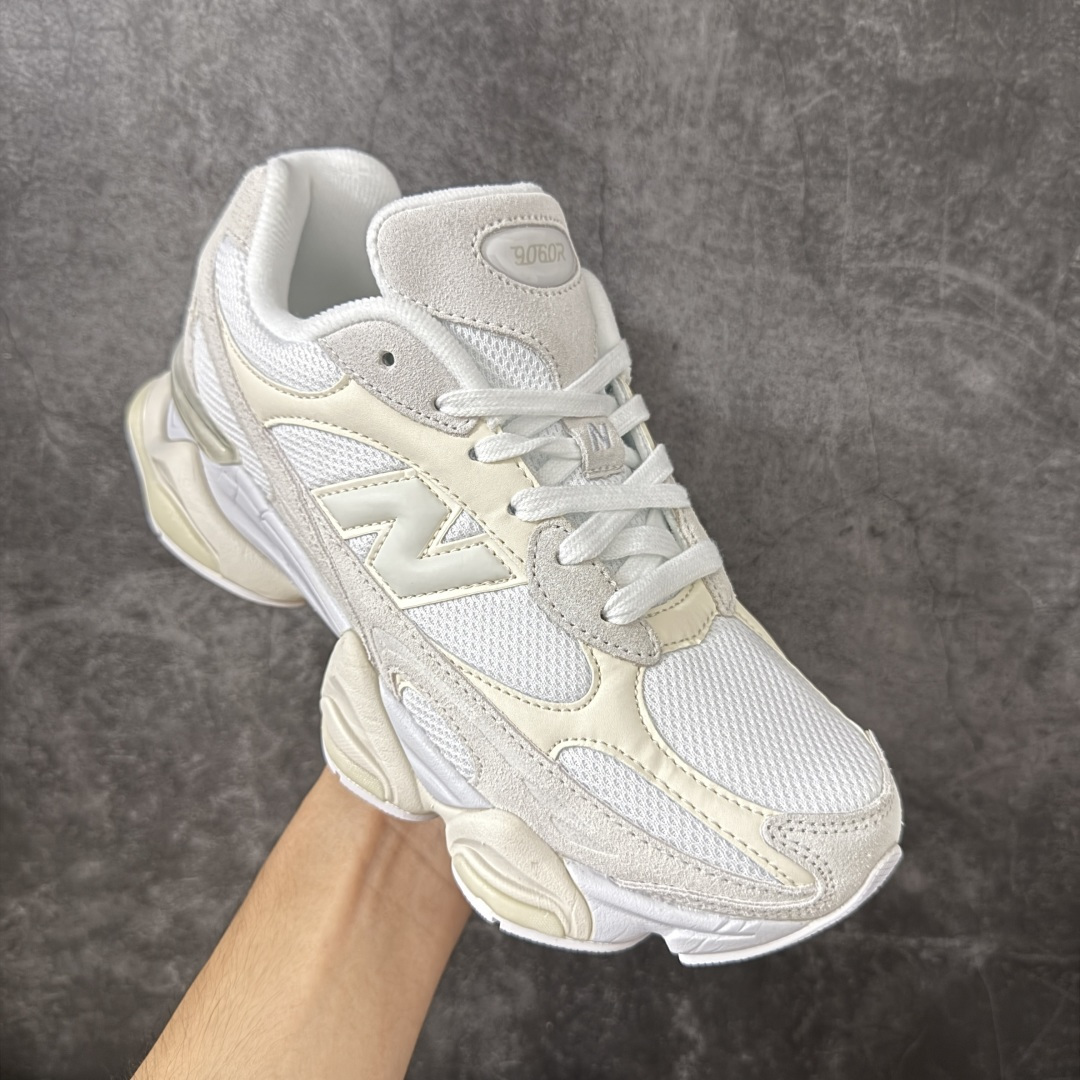 图片[3]-【纯原版】 New Balance NB9060 联名款 复古休闲运动慢跑鞋 U90606LQ 全套原楦原纸板原厂数据开发 进口三明治网面 原装进口翻毛皮料正确绒感卡色 正确中底拉帮中底网布细节 原厂标裁 带紫光防伪 定制后跟透明水晶模块 冲裁组合 大底贴合程度胶水上色把控完美 整洁度挑战全网艺术家 多道序QC把关品质完善 匠心打造 耗时两个月开发完成 工艺极其复杂难度可想而知 新开独立私模大底 全网唯一正确六层组合大底 高端零售专供产物 尺码：36-46.5-选品中心
