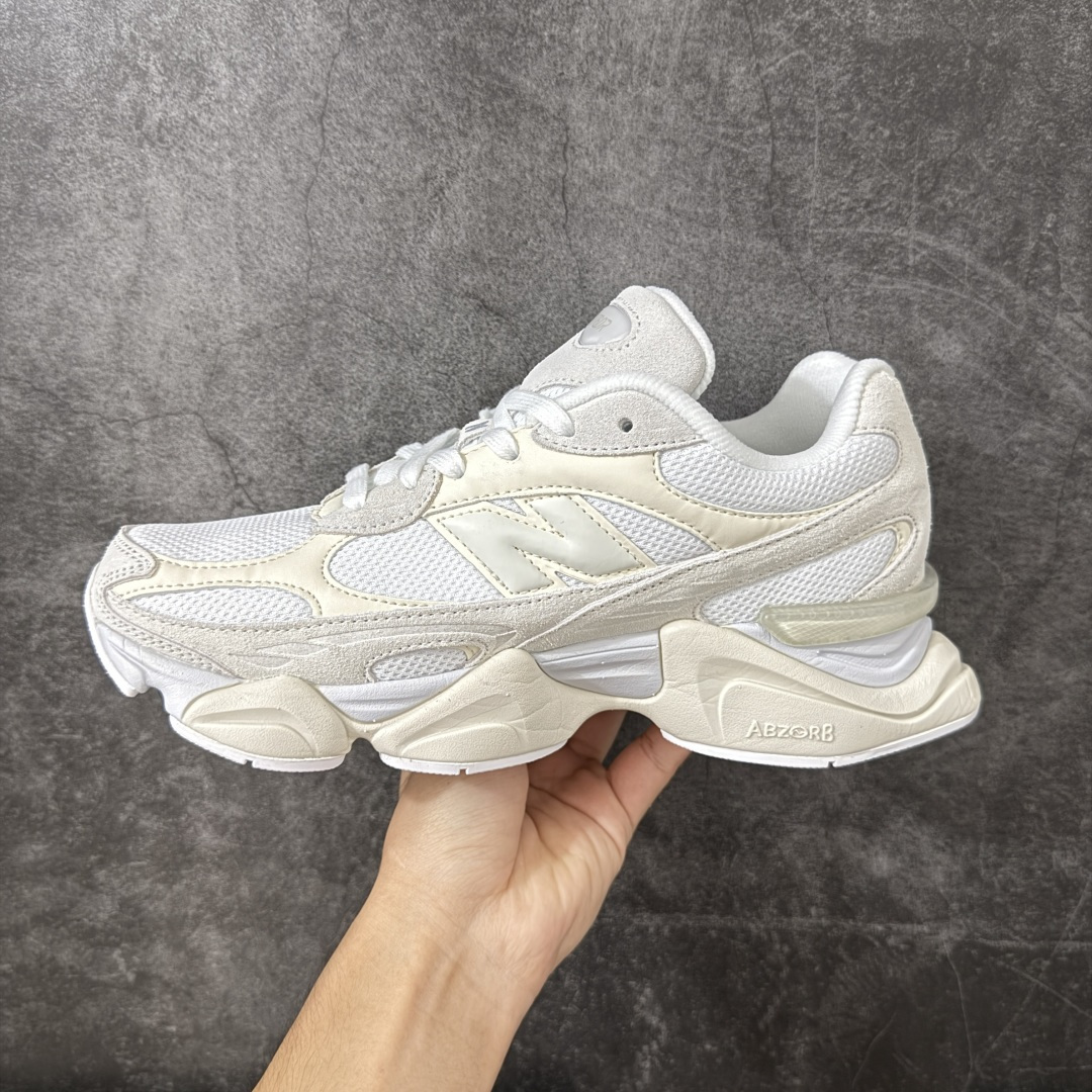 图片[2]-【纯原版】 New Balance NB9060 联名款 复古休闲运动慢跑鞋 U90606LQ 全套原楦原纸板原厂数据开发 进口三明治网面 原装进口翻毛皮料正确绒感卡色 正确中底拉帮中底网布细节 原厂标裁 带紫光防伪 定制后跟透明水晶模块 冲裁组合 大底贴合程度胶水上色把控完美 整洁度挑战全网艺术家 多道序QC把关品质完善 匠心打造 耗时两个月开发完成 工艺极其复杂难度可想而知 新开独立私模大底 全网唯一正确六层组合大底 高端零售专供产物 尺码：36-46.5-选品中心