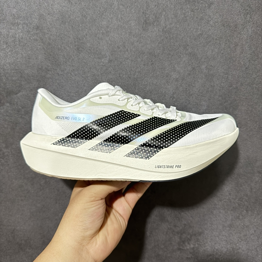 【公司级】AD ADIZERO EVO SL 2 阿迪超轻透气缓震跑鞋 以令人难以置信的138克重量,刷新了跑鞋轻量化的记录,阿迪在材料科学和工艺技术上的深厚积累。 全新鞋款采用Lightweight Upper材料,让穿着者几乎能够体验到一种\”裸足\”的感觉 货号:SL2602 尺码:36-45带半码-选品中心
