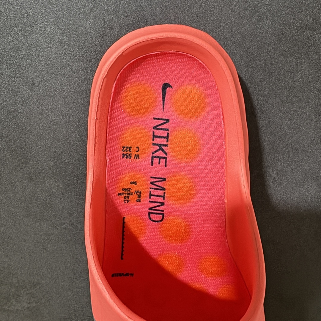 图片[6]-【公司级】Nike Mind Recovery Slide 耐克 舒适柔软包头拖鞋 黑科技产物 作为耐克首款结合神经科学研发的鞋款 它最大的设计在于鞋底 鞋底嵌有22个独立泡棉节点 上脚后能有效刺激足底触觉 搭配吸睛的外观 适合在运动后松时穿着 带来独特体验 货号： HQ4307-600 尺码：37-45没半码-选品中心