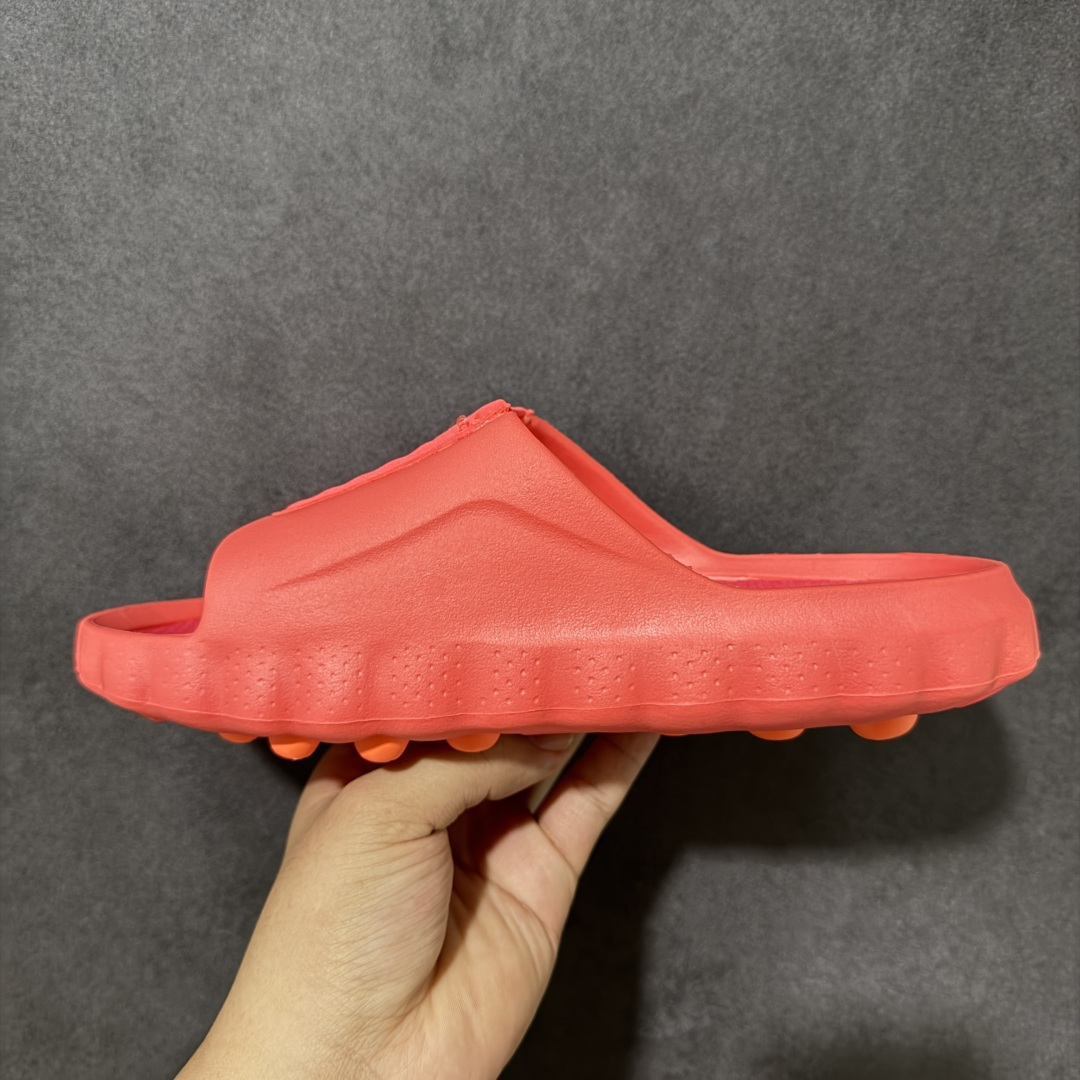 图片[2]-【公司级】Nike Mind Recovery Slide 耐克 舒适柔软包头拖鞋 黑科技产物 作为耐克首款结合神经科学研发的鞋款 它最大的设计在于鞋底 鞋底嵌有22个独立泡棉节点 上脚后能有效刺激足底触觉 搭配吸睛的外观 适合在运动后松时穿着 带来独特体验 货号： HQ4307-600 尺码：37-45没半码-选品中心